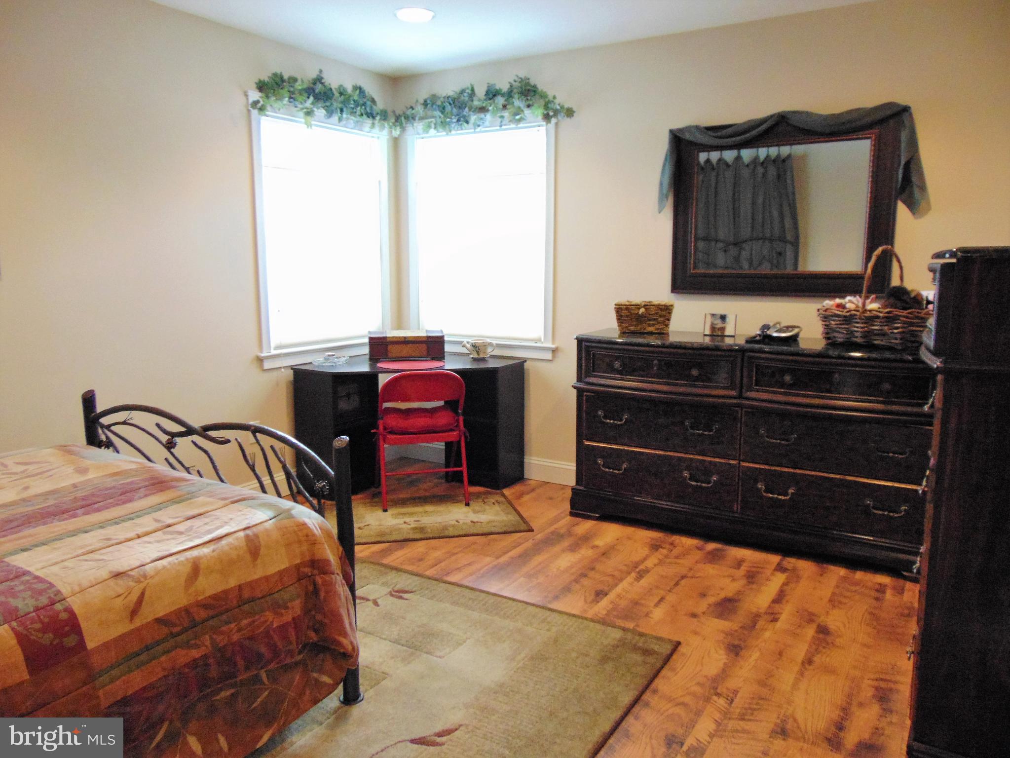 LAUREL RIDGE - Residential