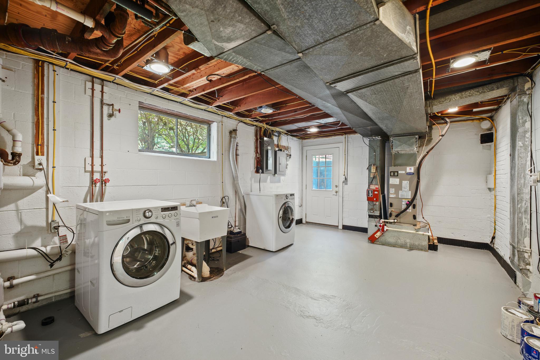 MEADOWOOD - Residential