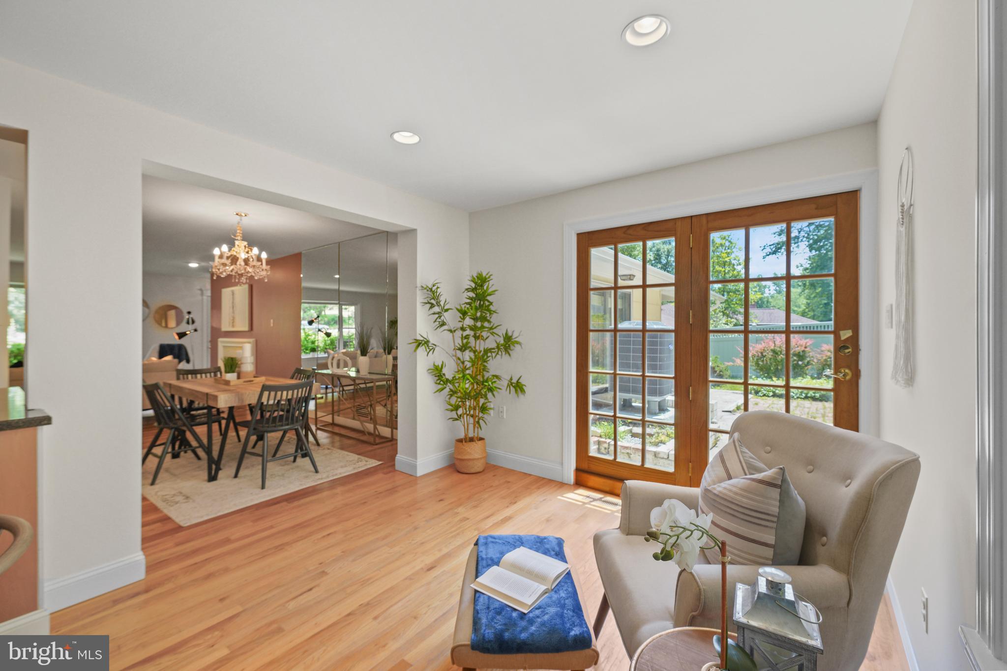 MEADOWOOD - Residential