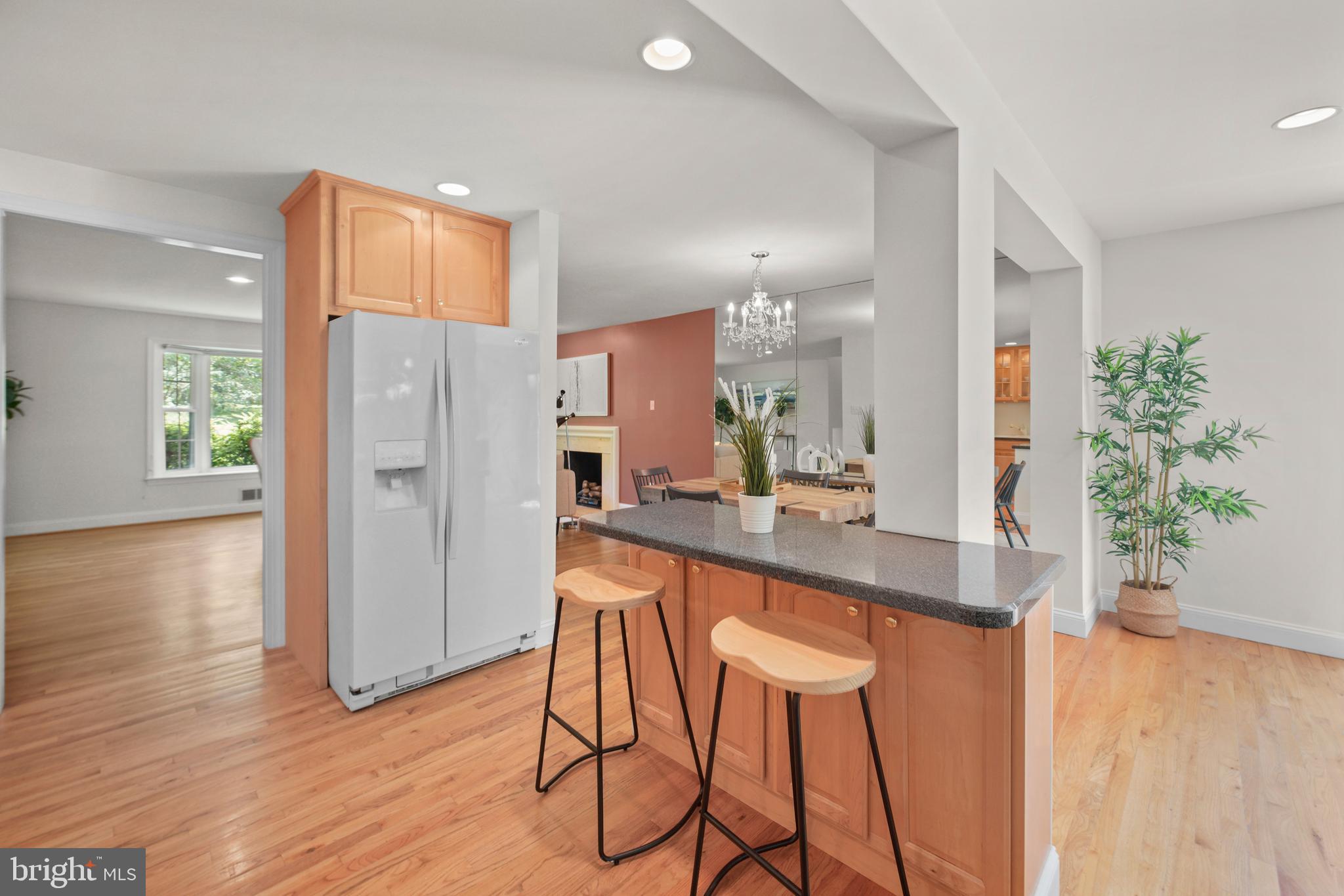 MEADOWOOD - Residential