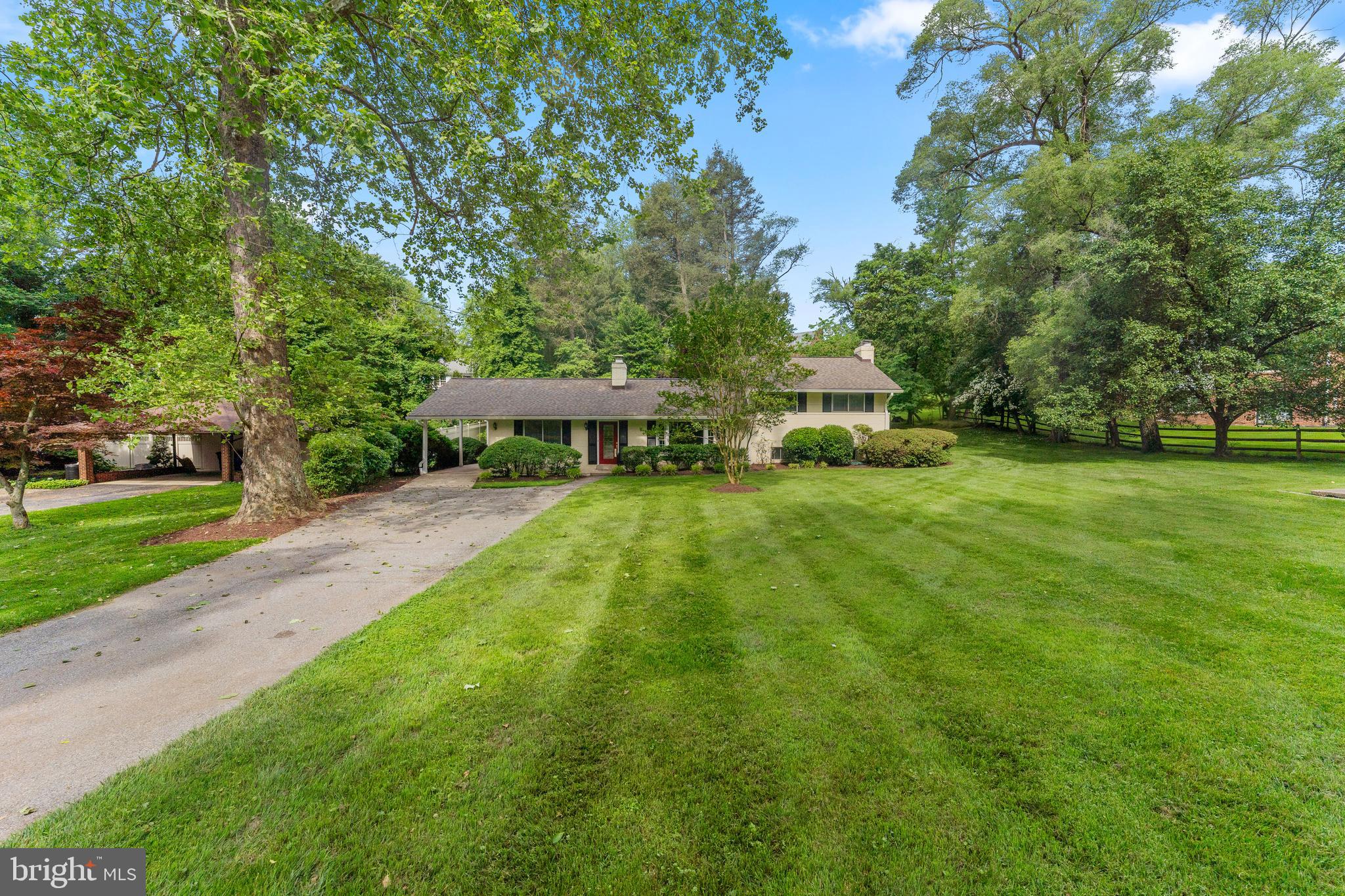 MEADOWOOD - Residential