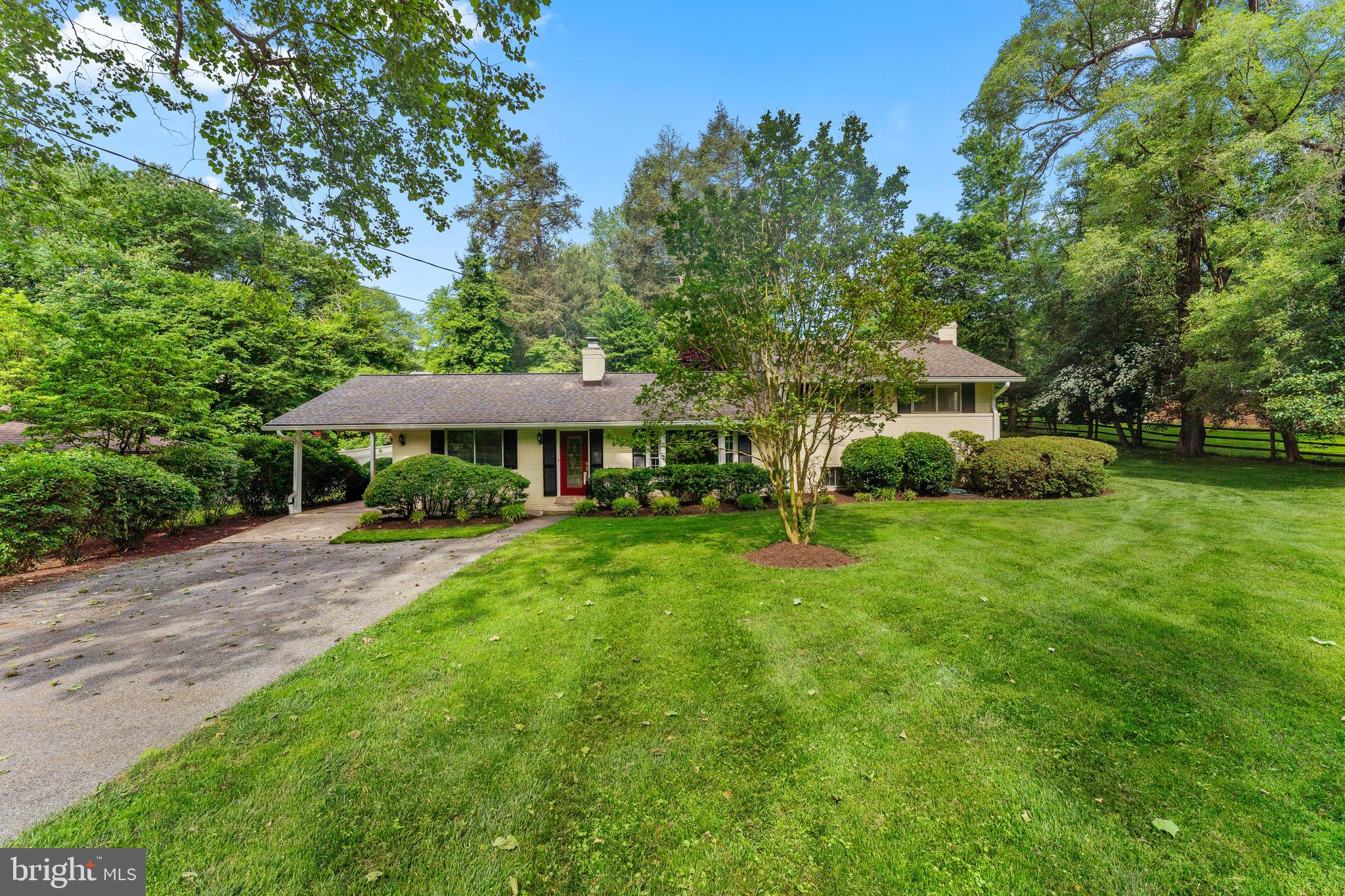 MEADOWOOD - Residential