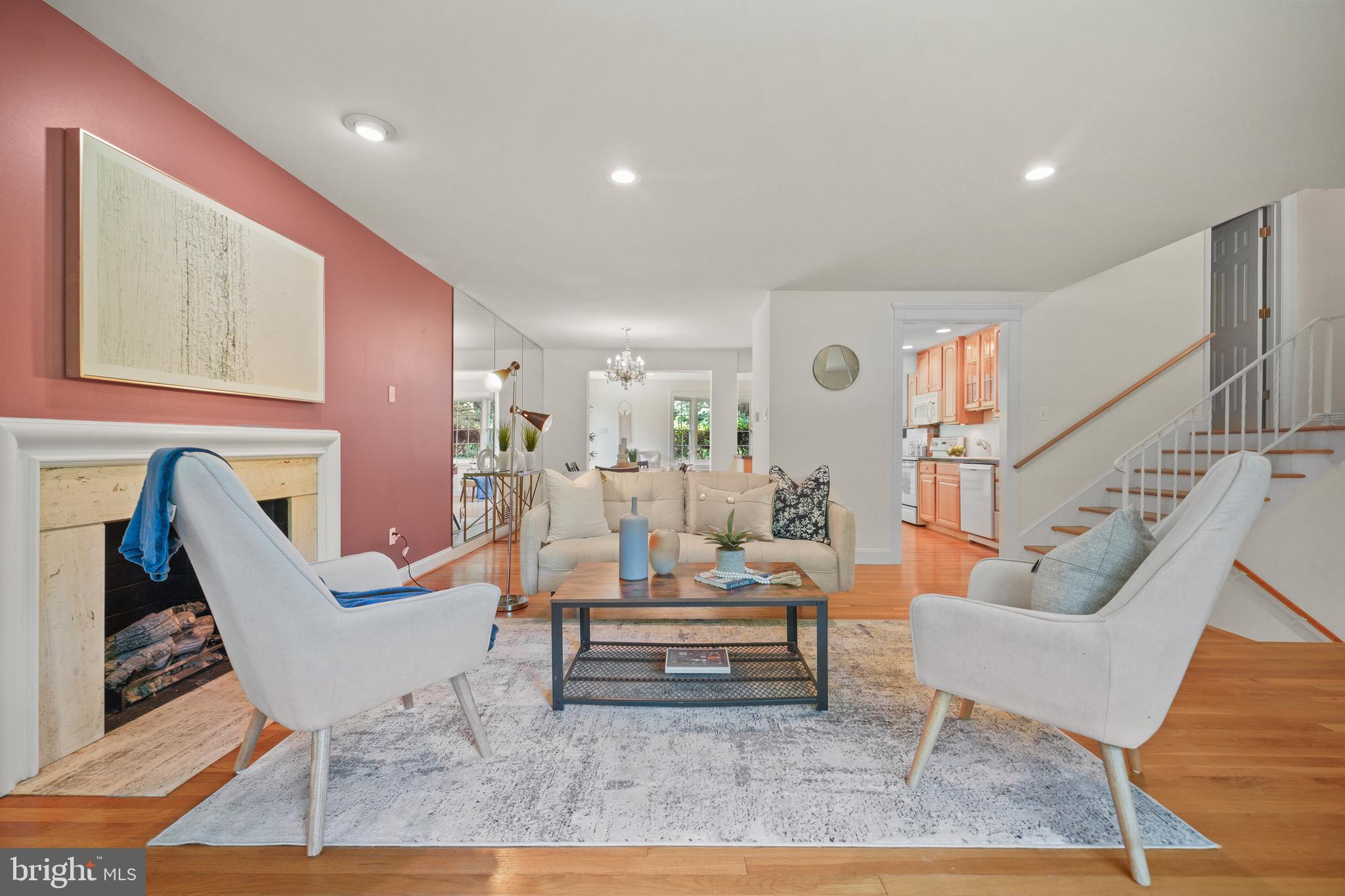 MEADOWOOD - Residential