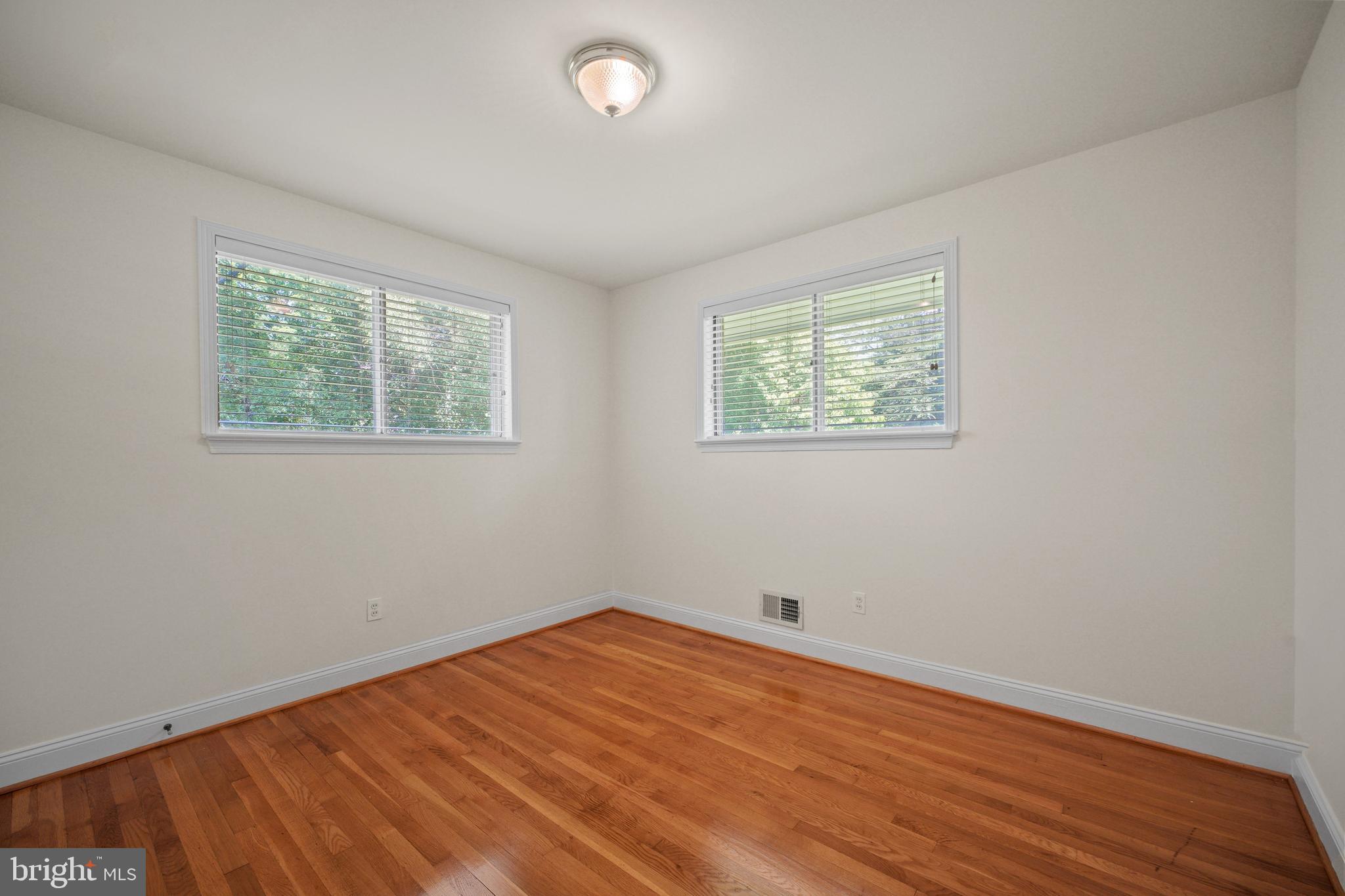 MEADOWOOD - Residential