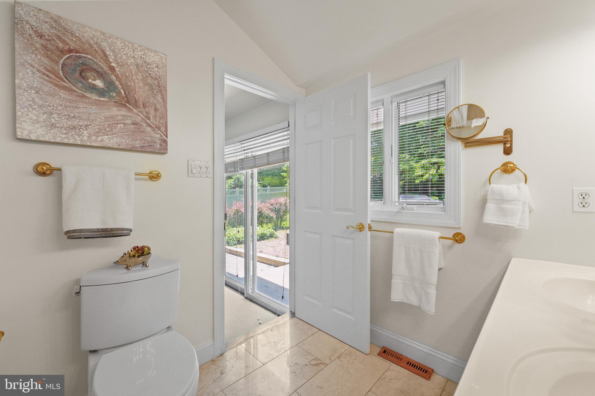 MEADOWOOD - Residential