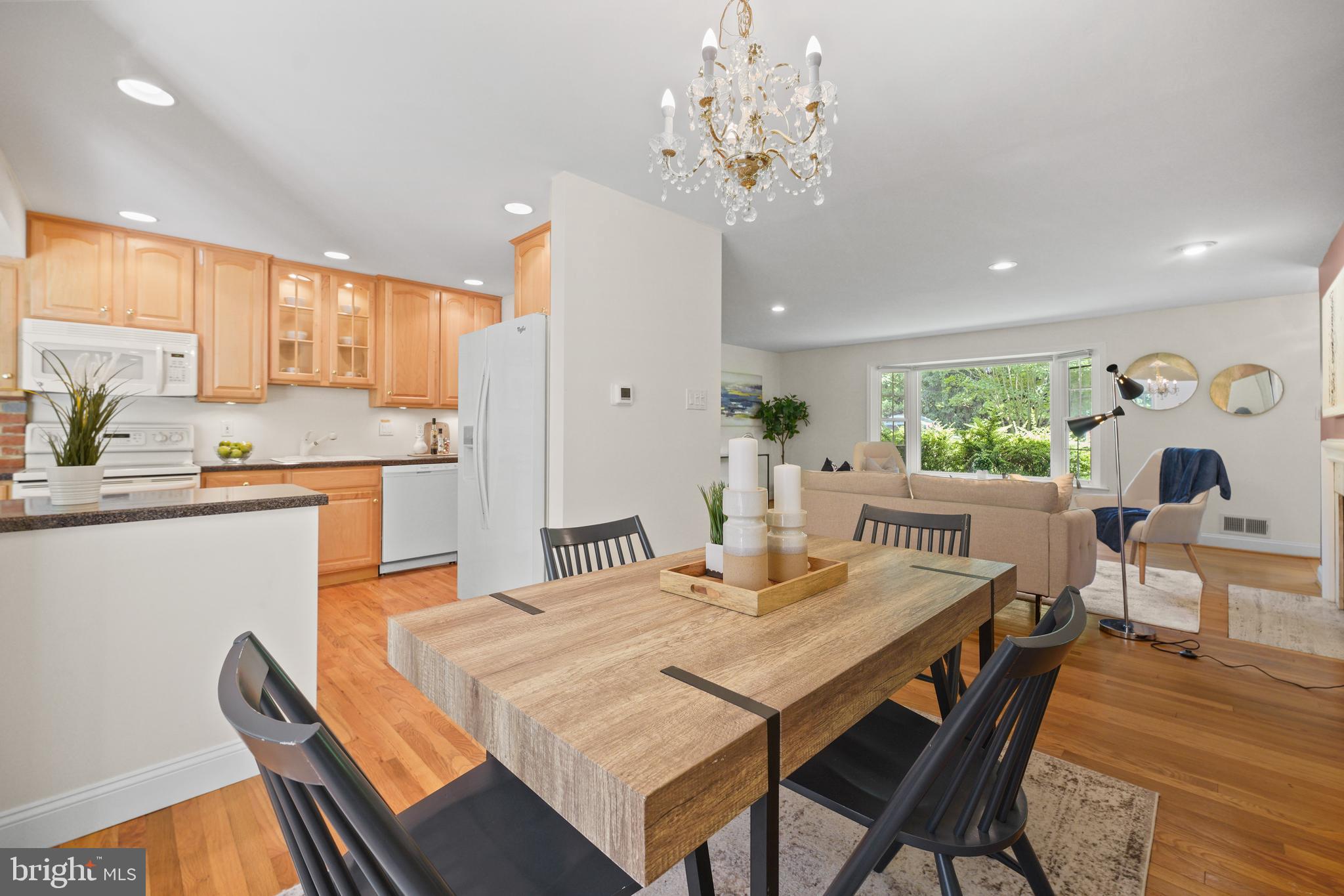 MEADOWOOD - Residential