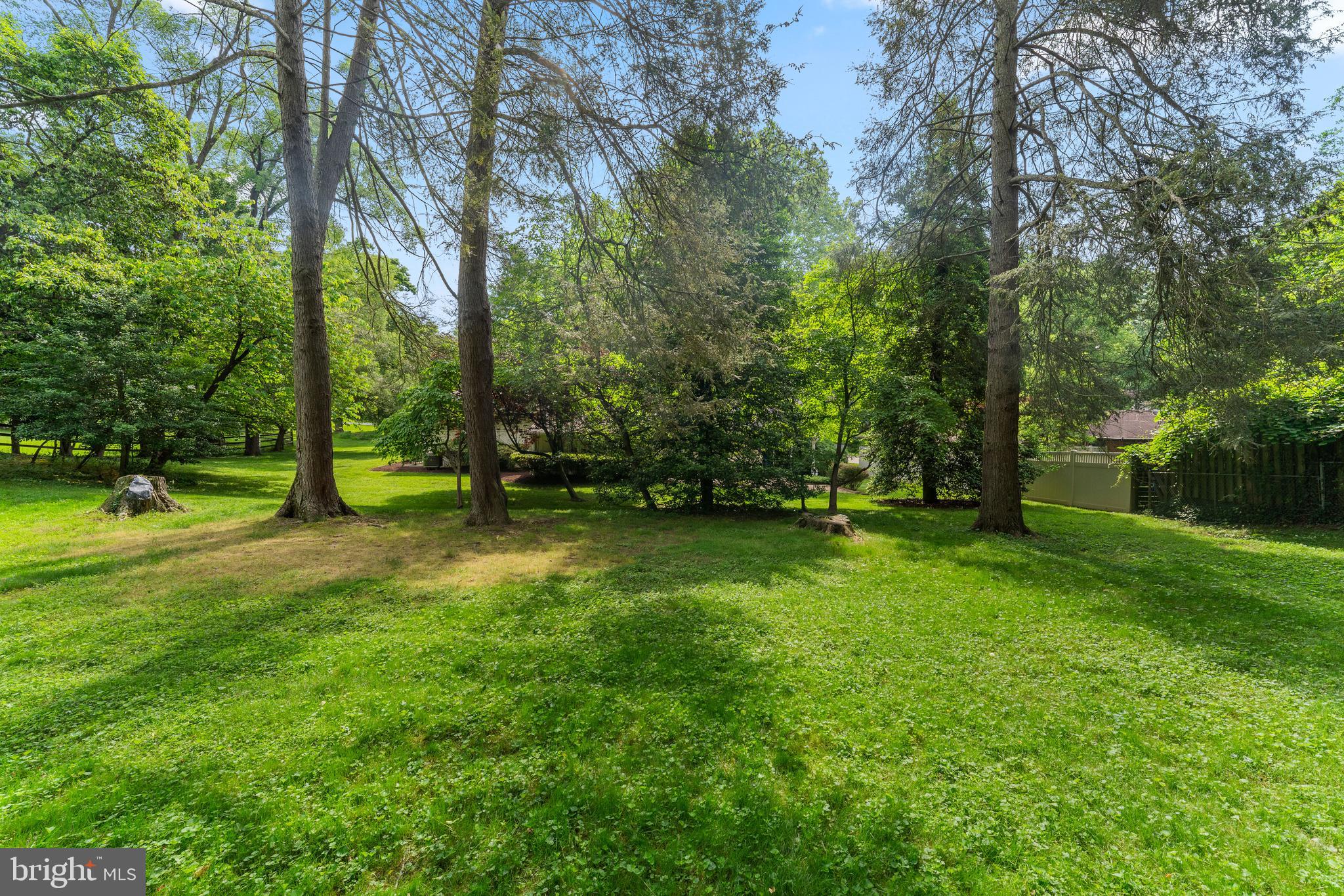 MEADOWOOD - Residential