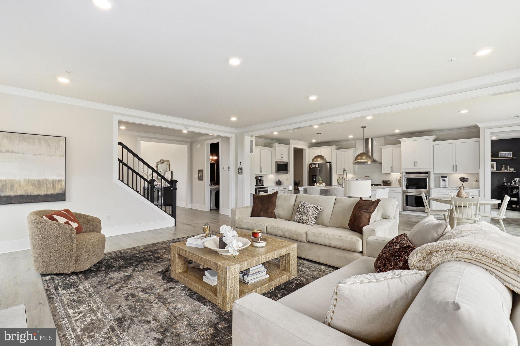 DARNESTOWN OUTSIDE - Residential