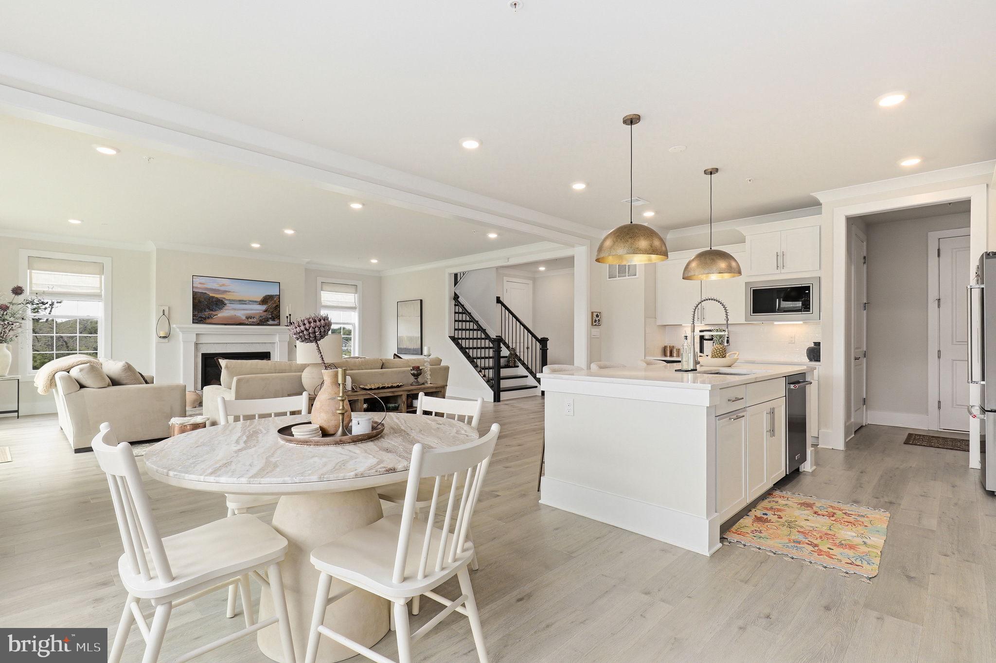 DARNESTOWN OUTSIDE - Residential