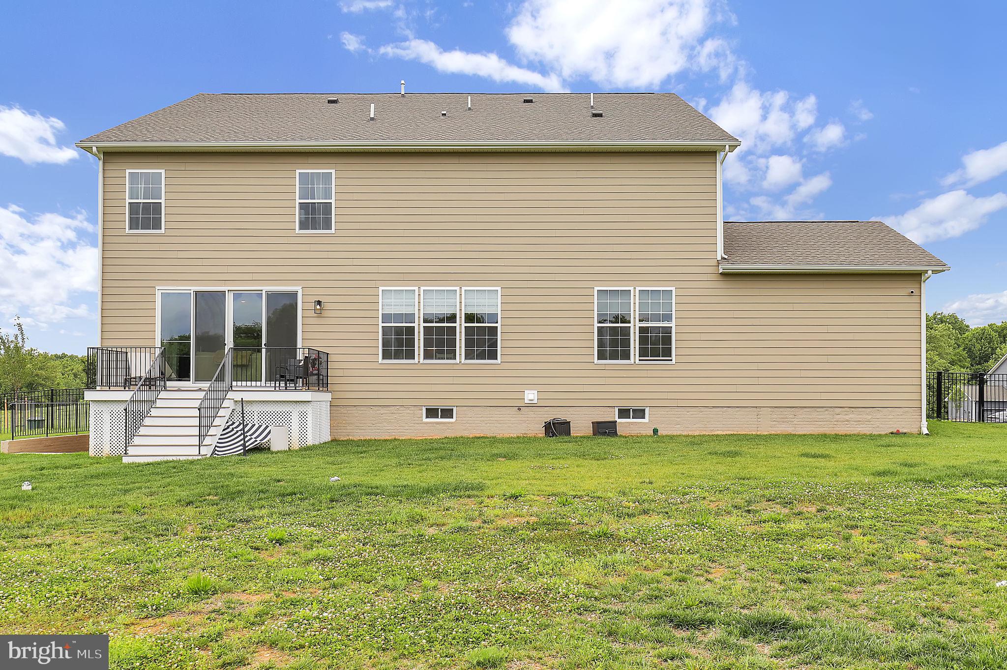 DARNESTOWN OUTSIDE - Residential