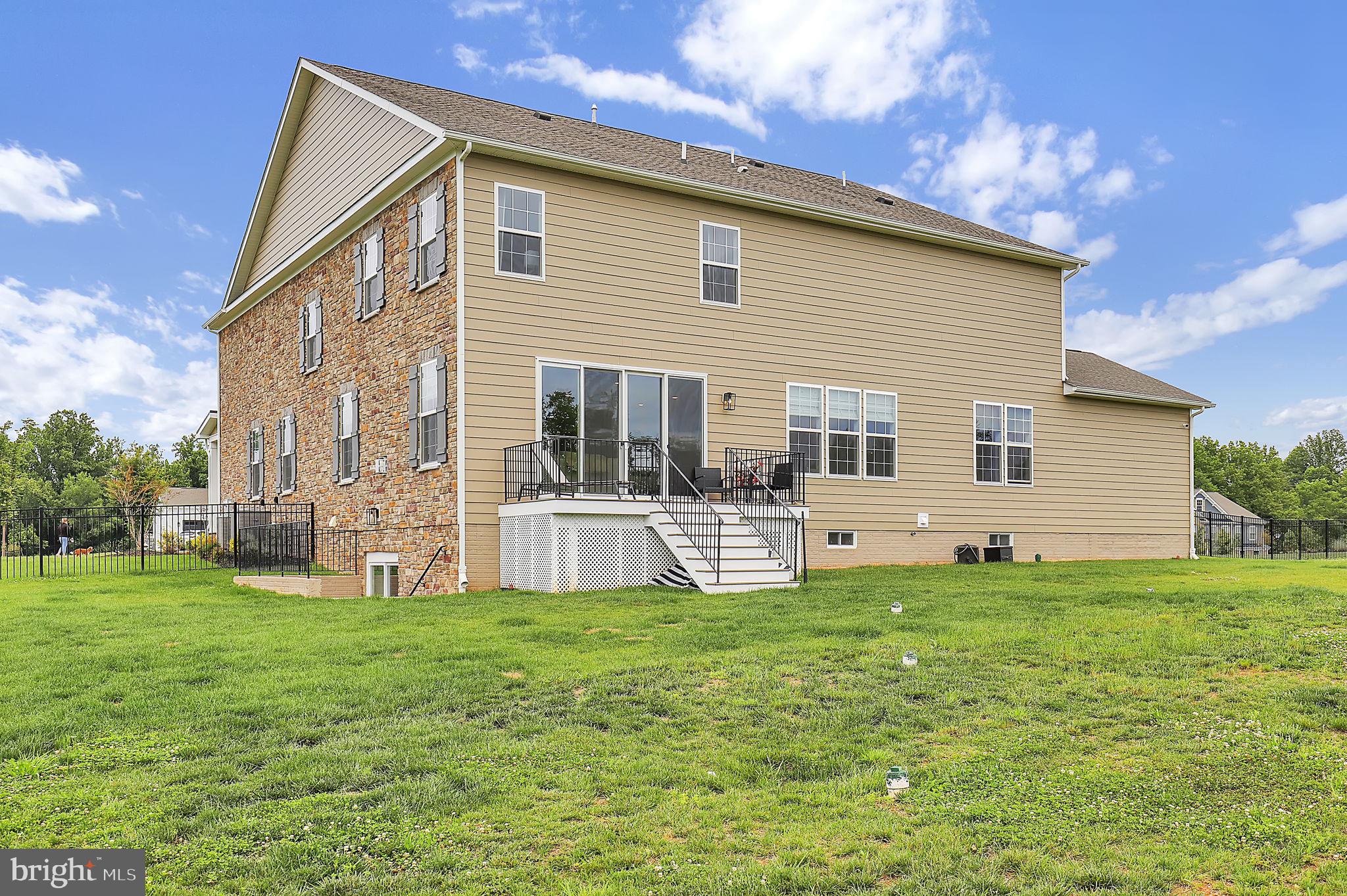 DARNESTOWN OUTSIDE - Residential