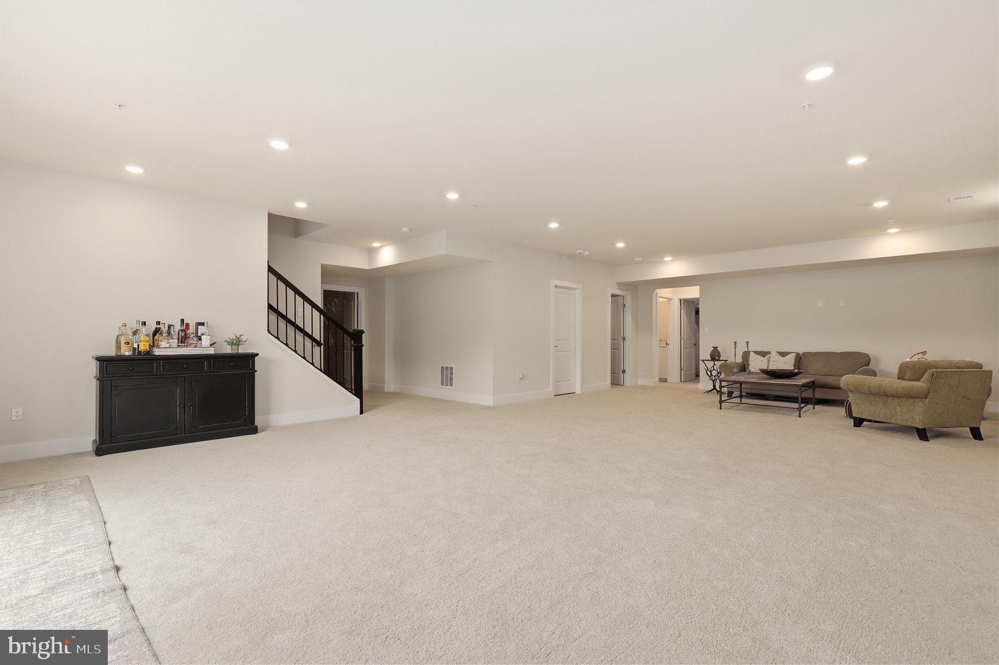 DARNESTOWN OUTSIDE - Residential