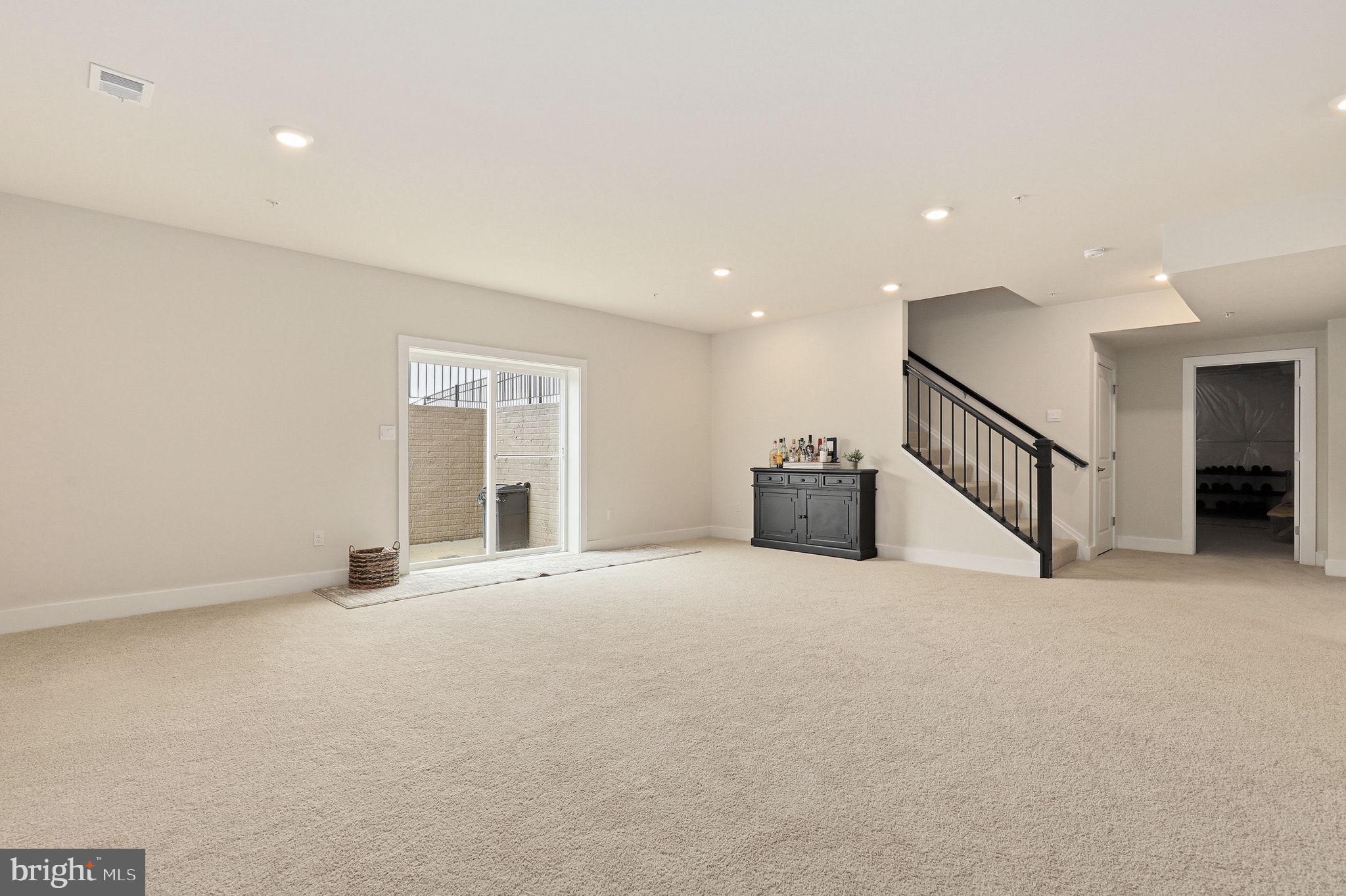 DARNESTOWN OUTSIDE - Residential