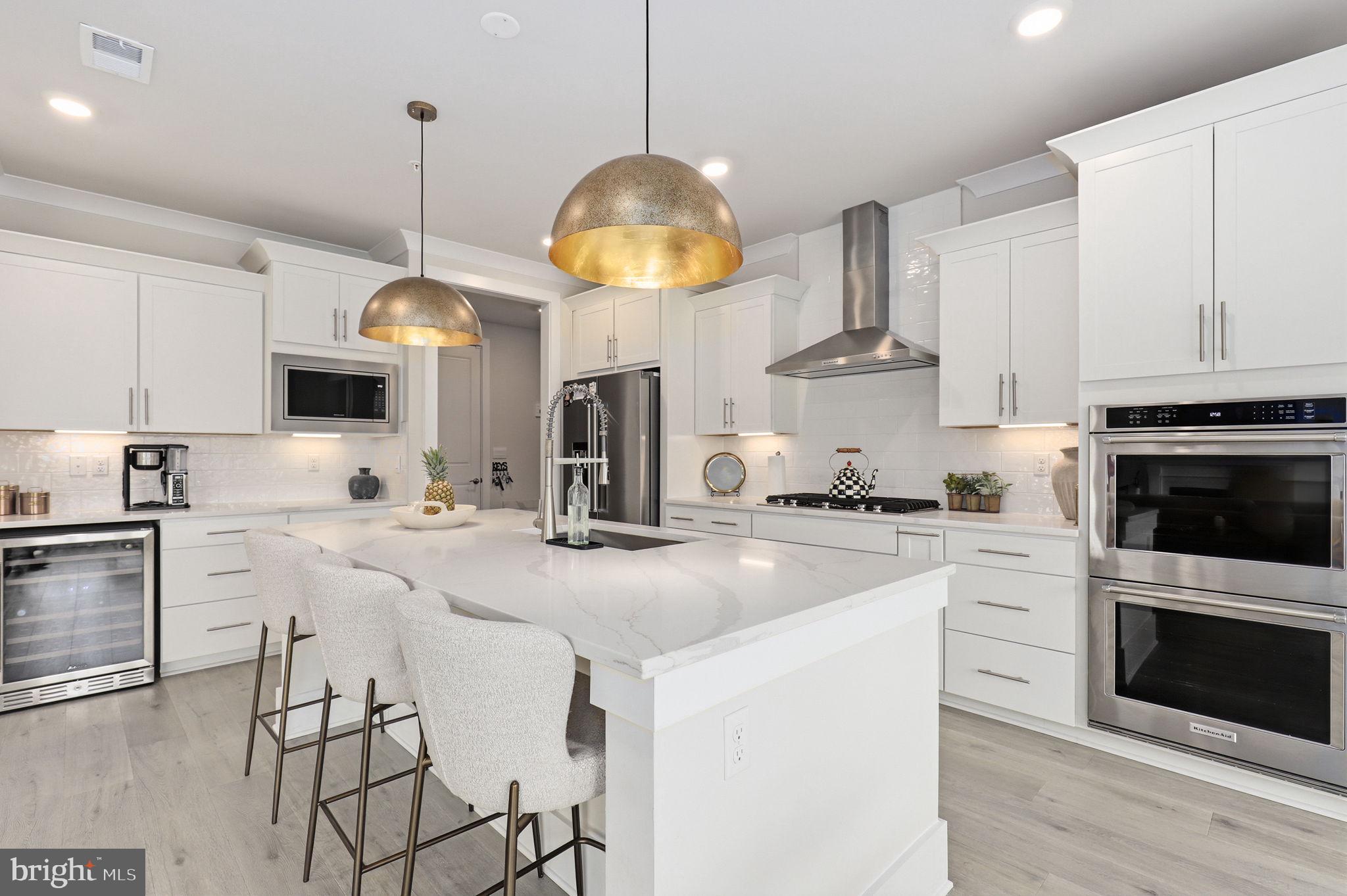 DARNESTOWN OUTSIDE - Residential