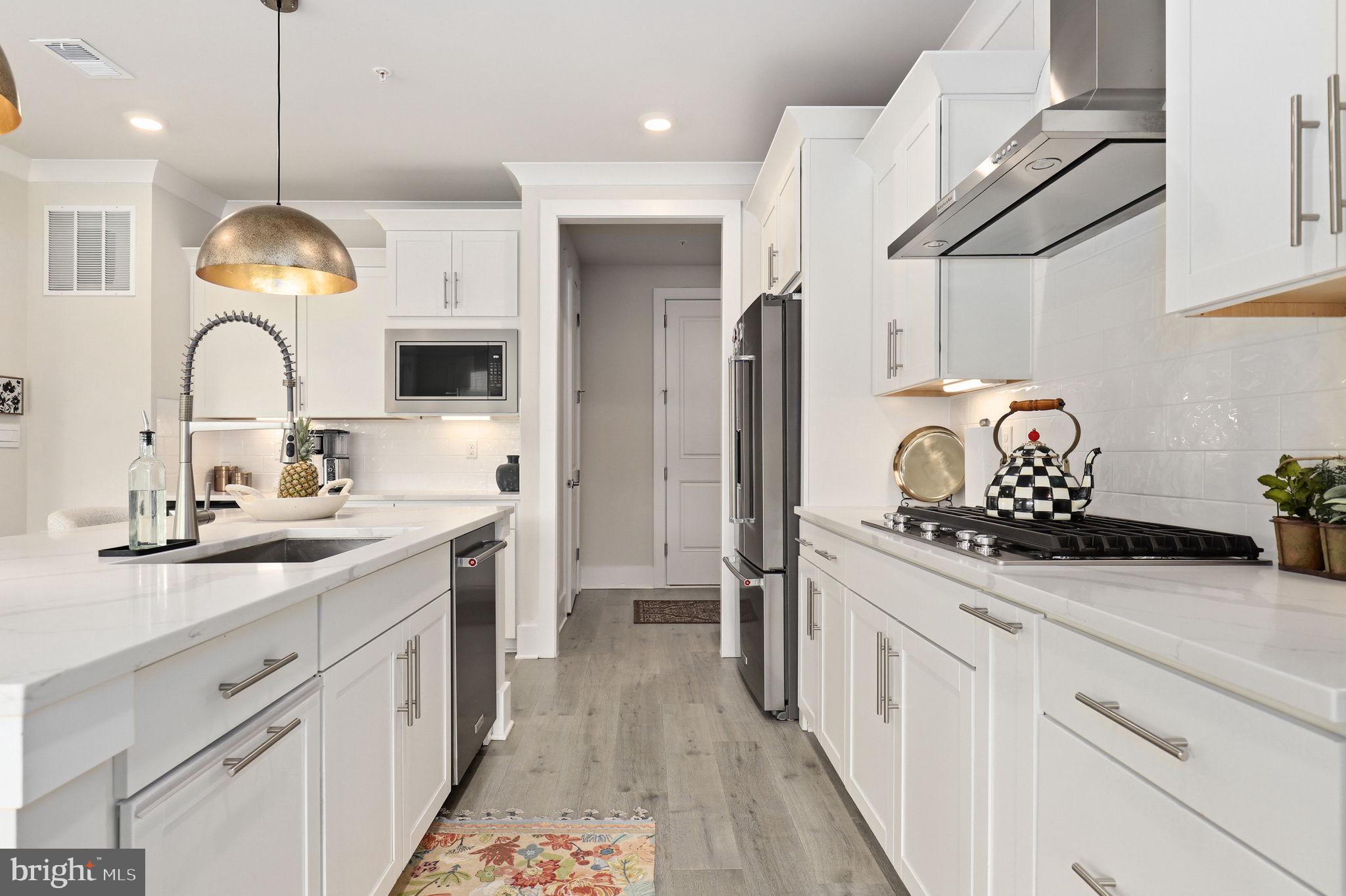 DARNESTOWN OUTSIDE - Residential