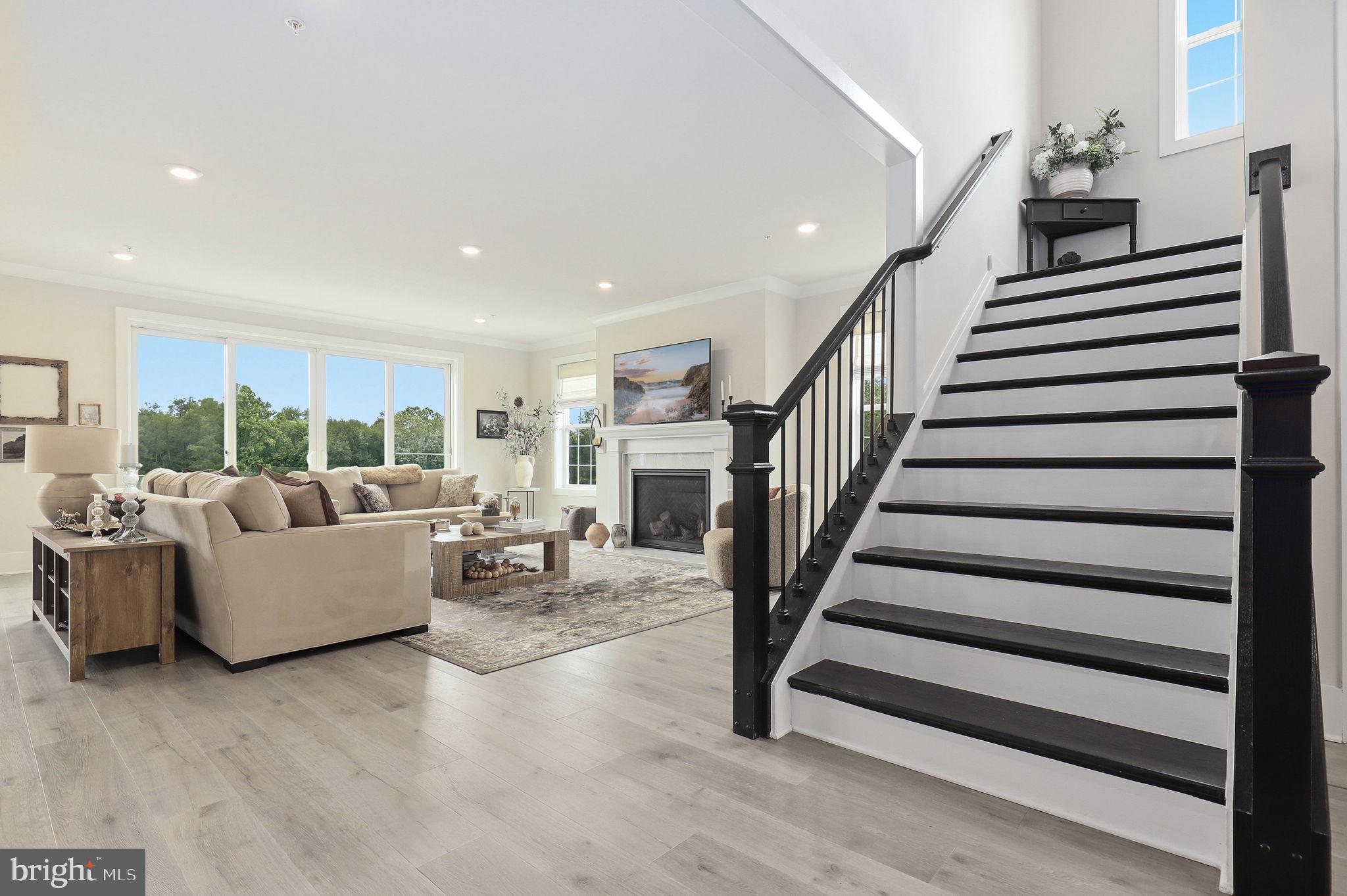 DARNESTOWN OUTSIDE - Residential