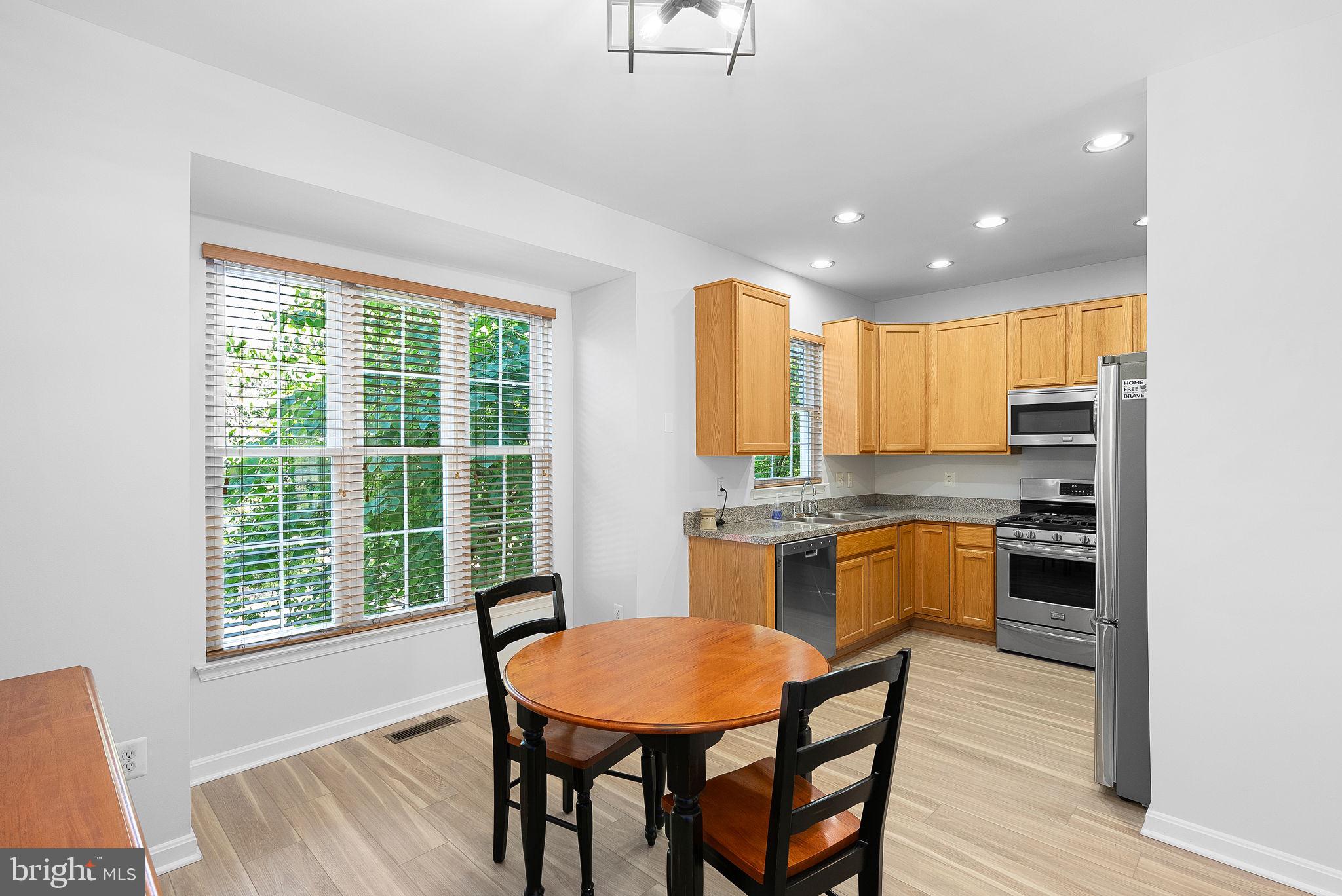 CROSSROADS MANOR - Residential