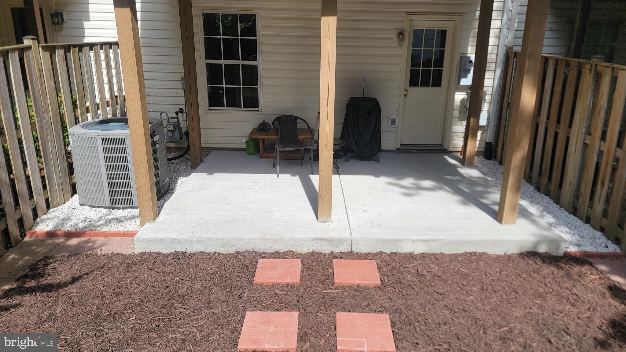 CROSSROADS MANOR - Residential