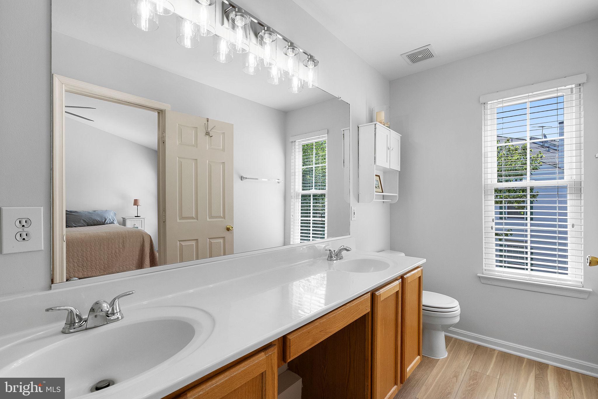 CROSSROADS MANOR - Residential