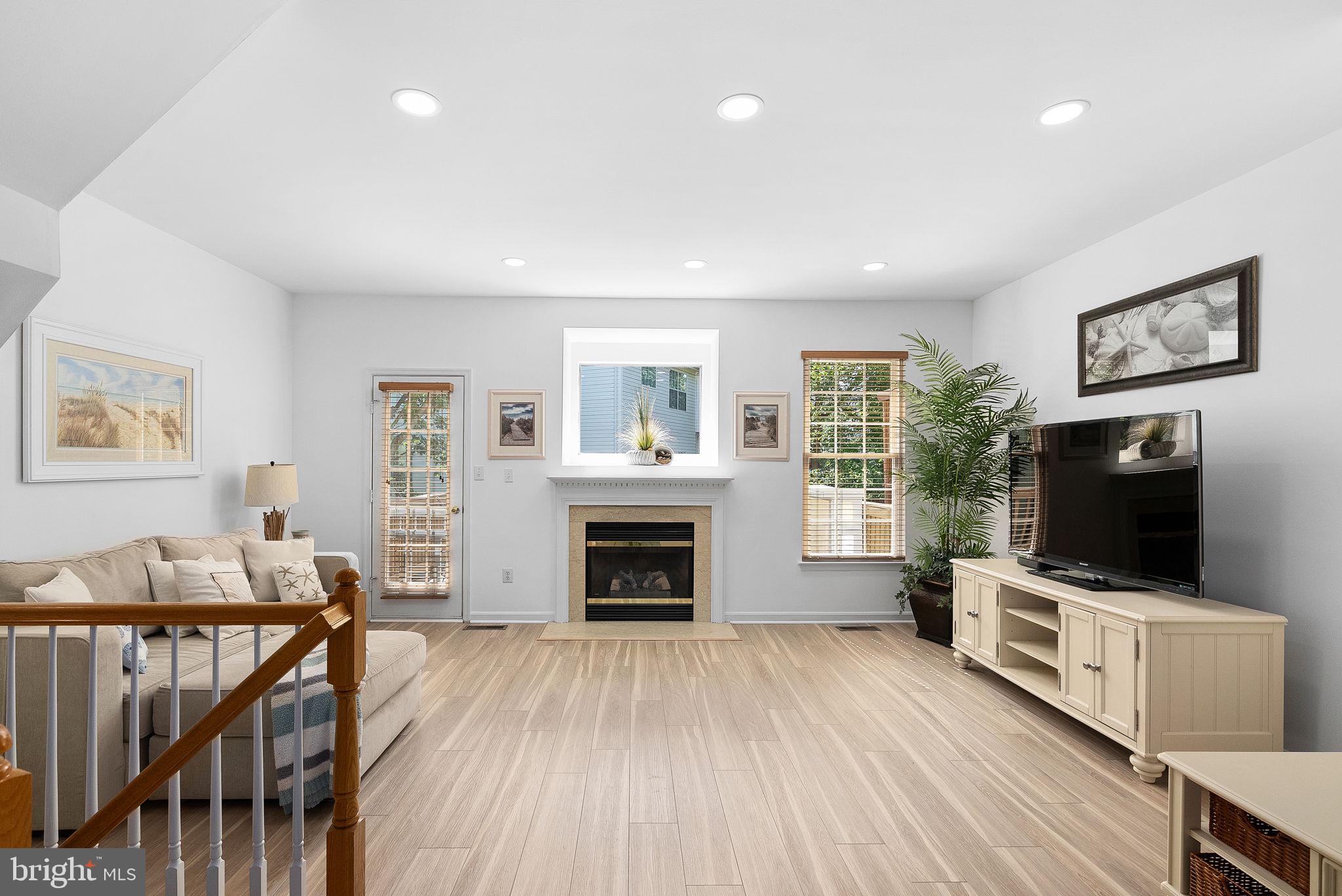 CROSSROADS MANOR - Residential