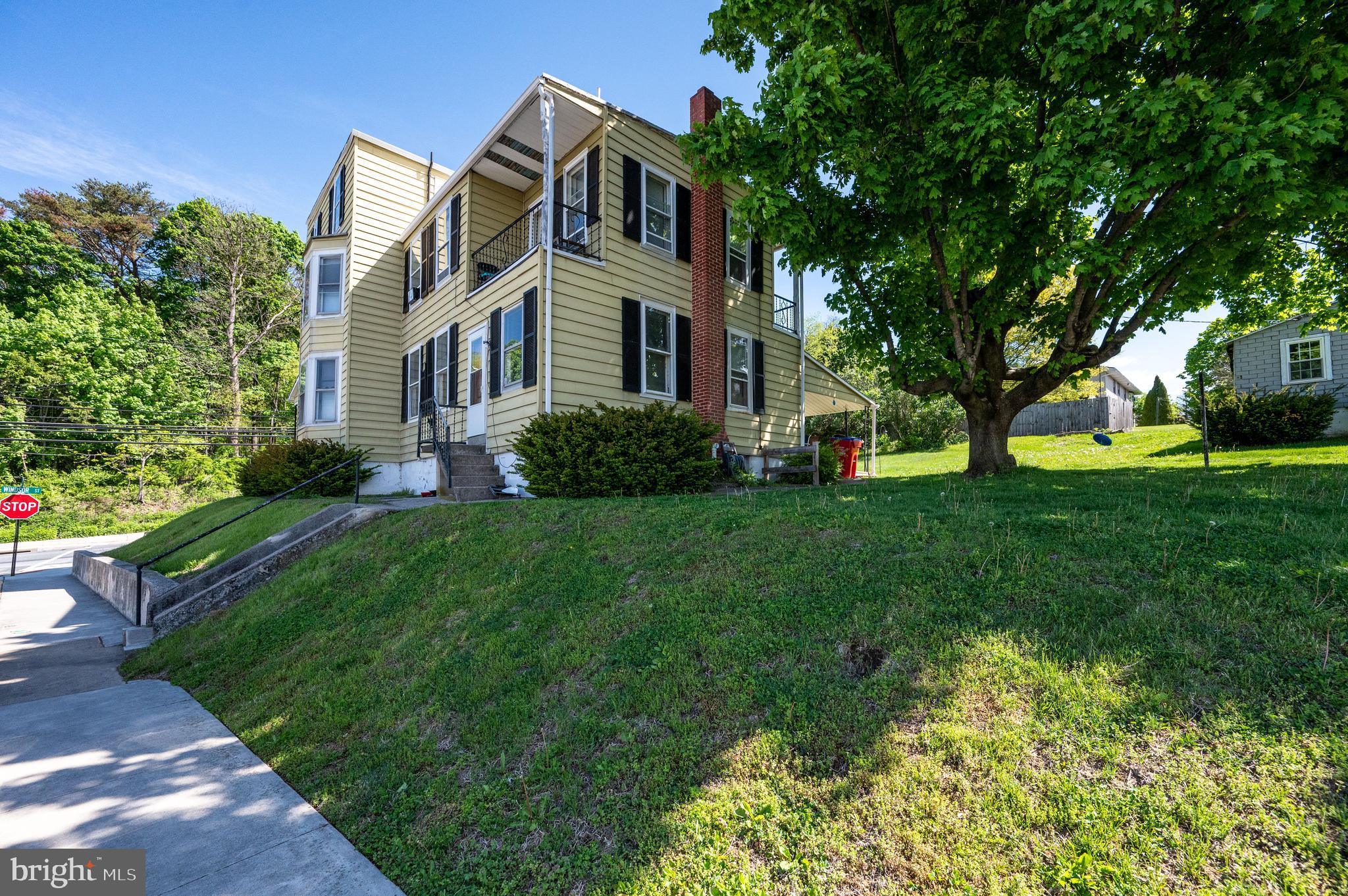 500 WINDSOR STREET