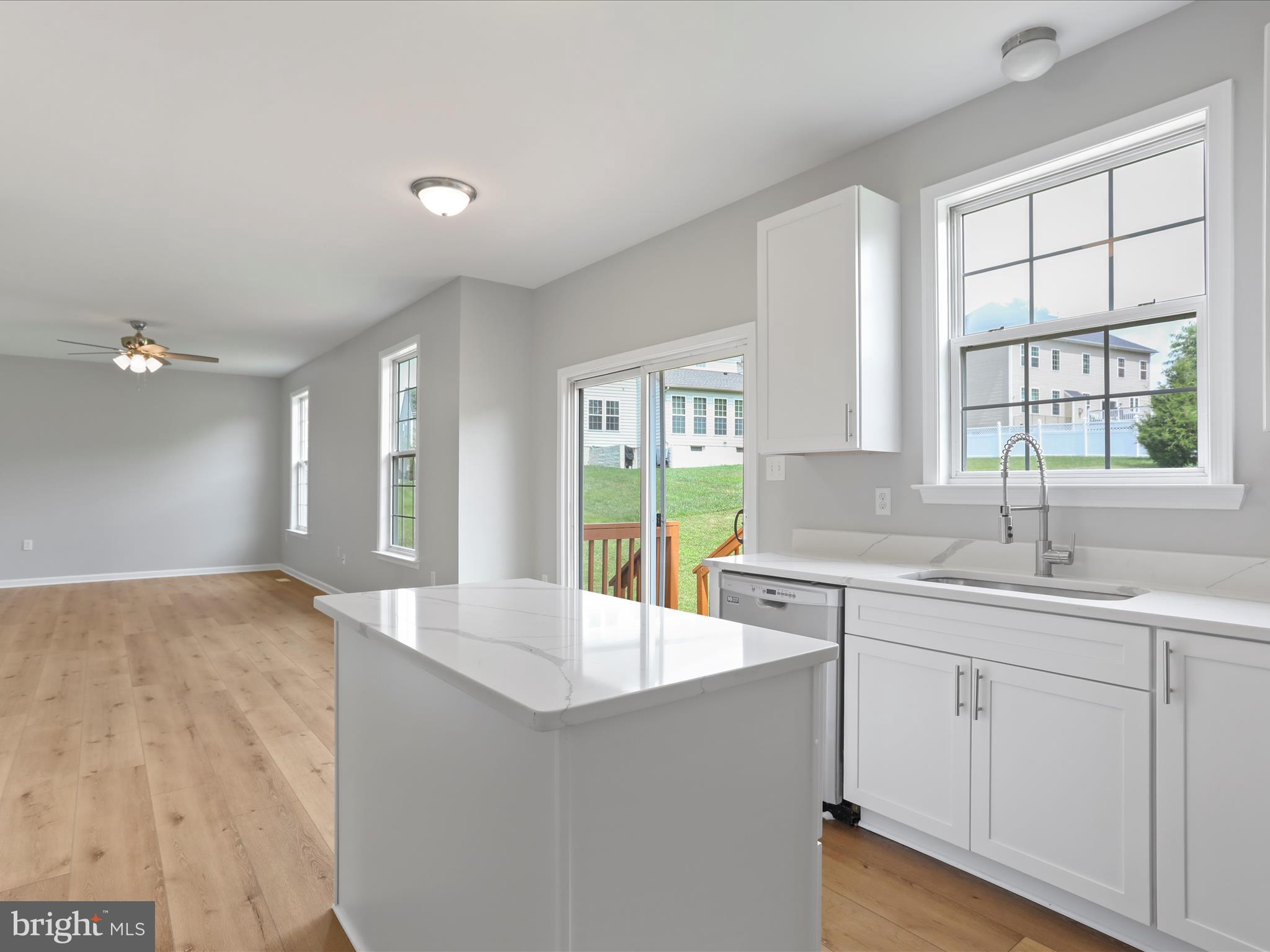 ARCHERS ROCK - Residential