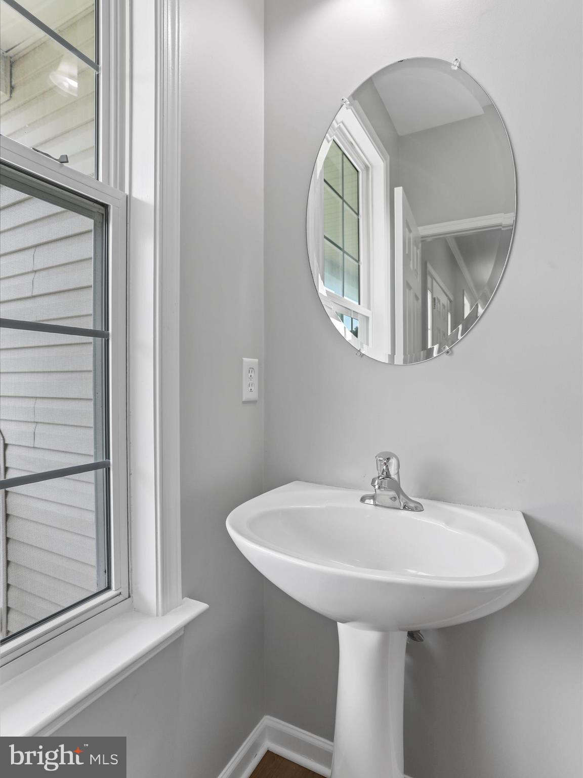 ARCHERS ROCK - Residential