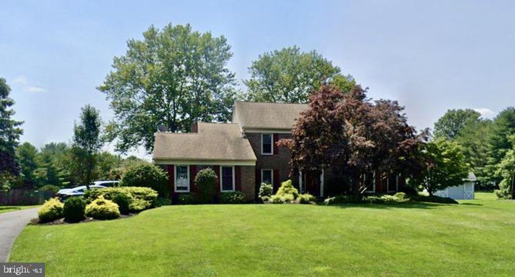 Photo of 1363 Lexington Drive, YARDLEY, PA 19067 (MLS # PABU2111350)