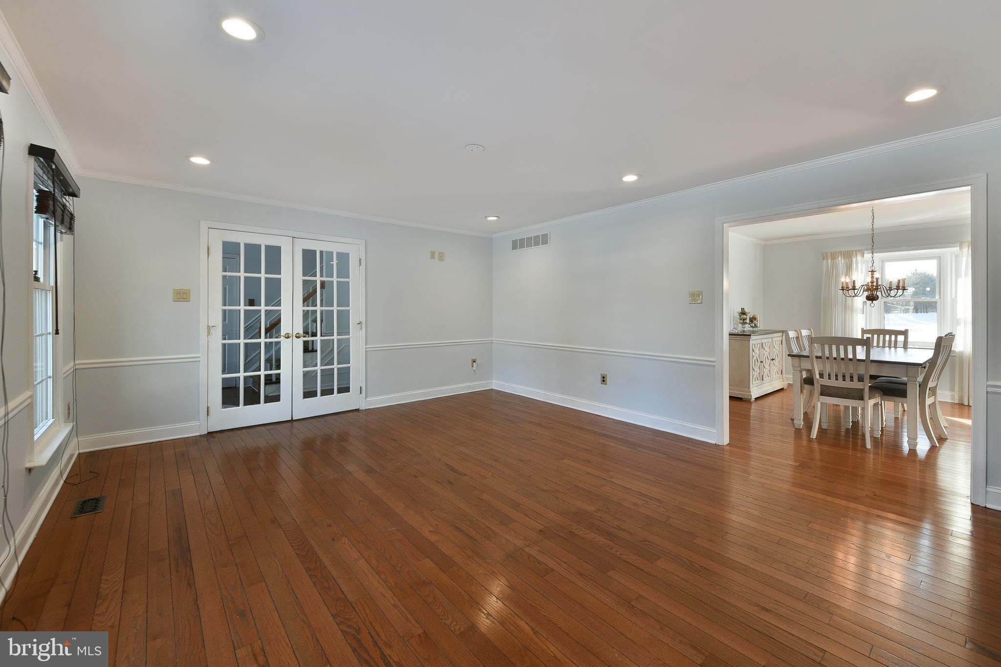 YARDLEY HUNT - Residential