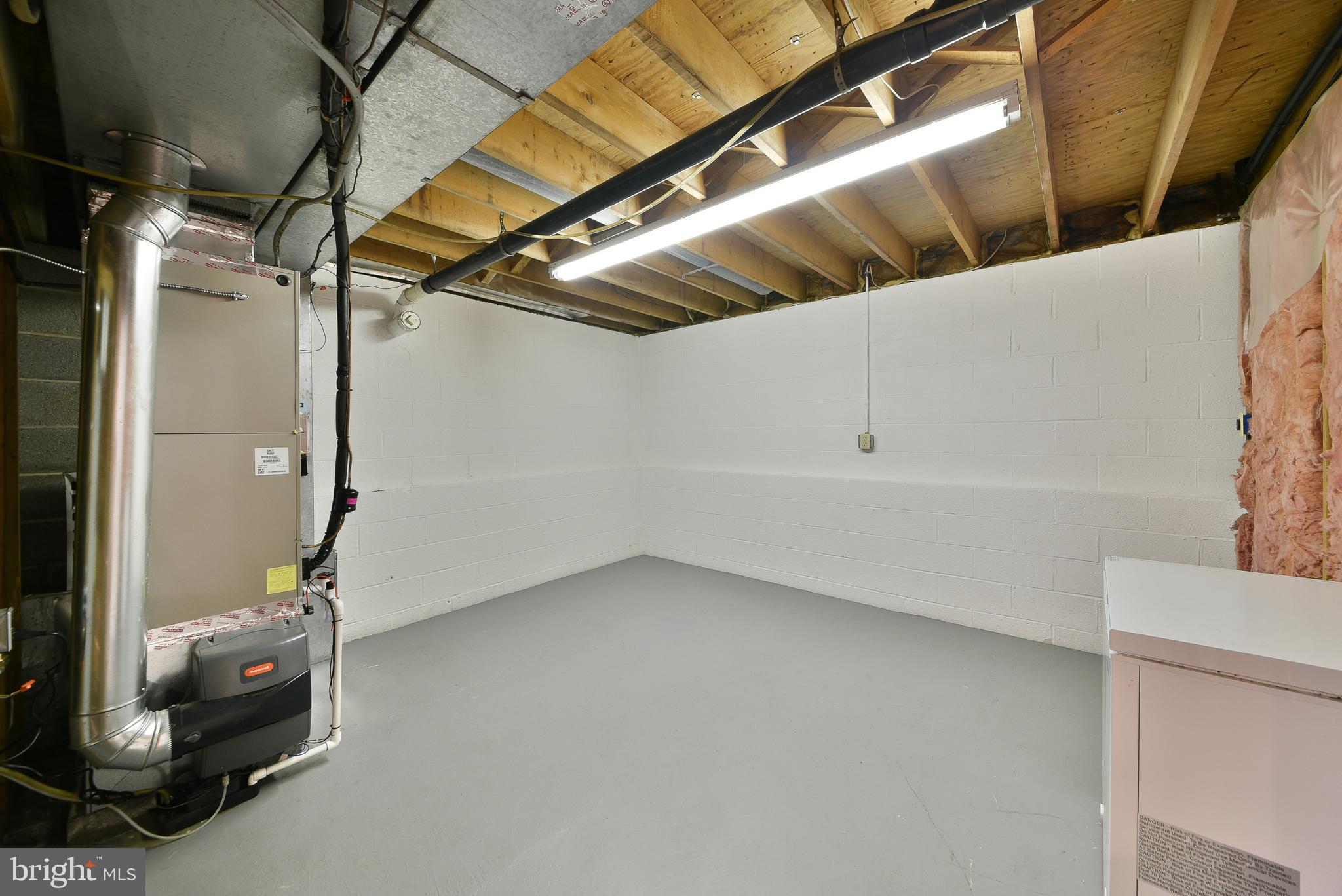 YARDLEY HUNT - Residential