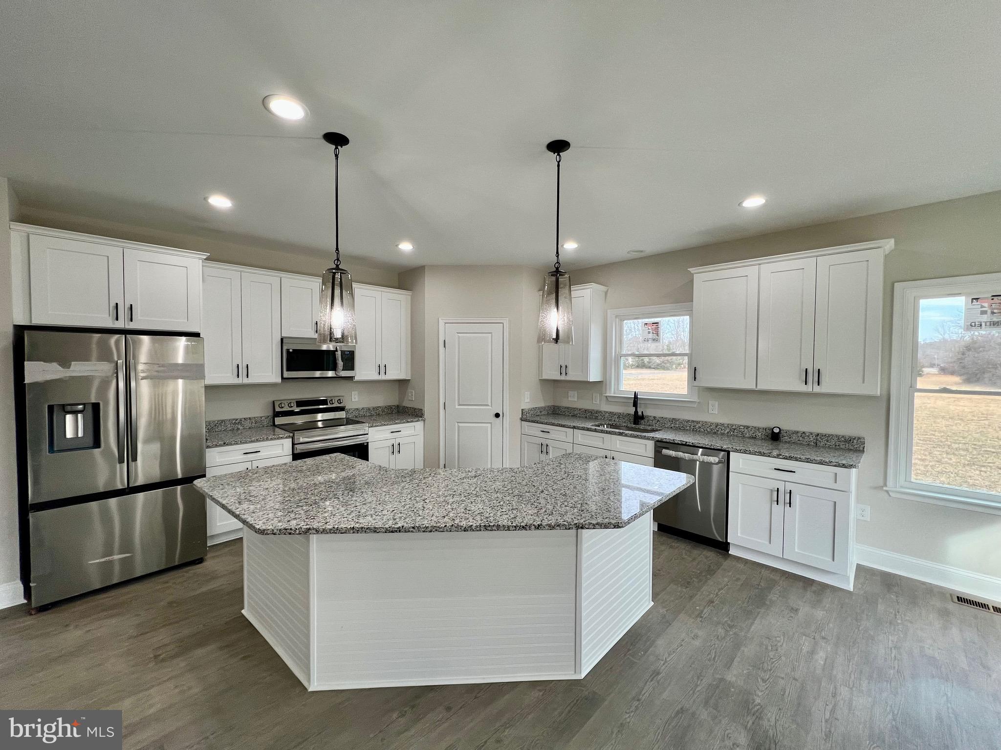 PLACID BAY ESTATES - Residential