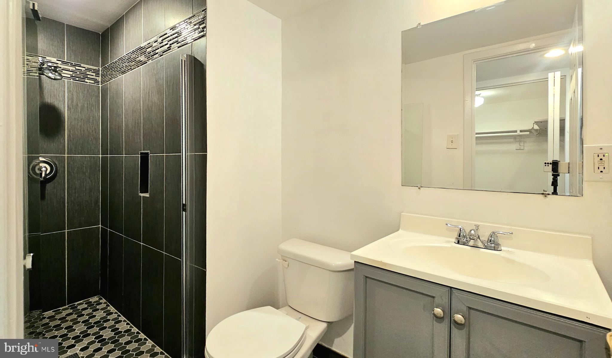 BETHESDA PARK - Residential