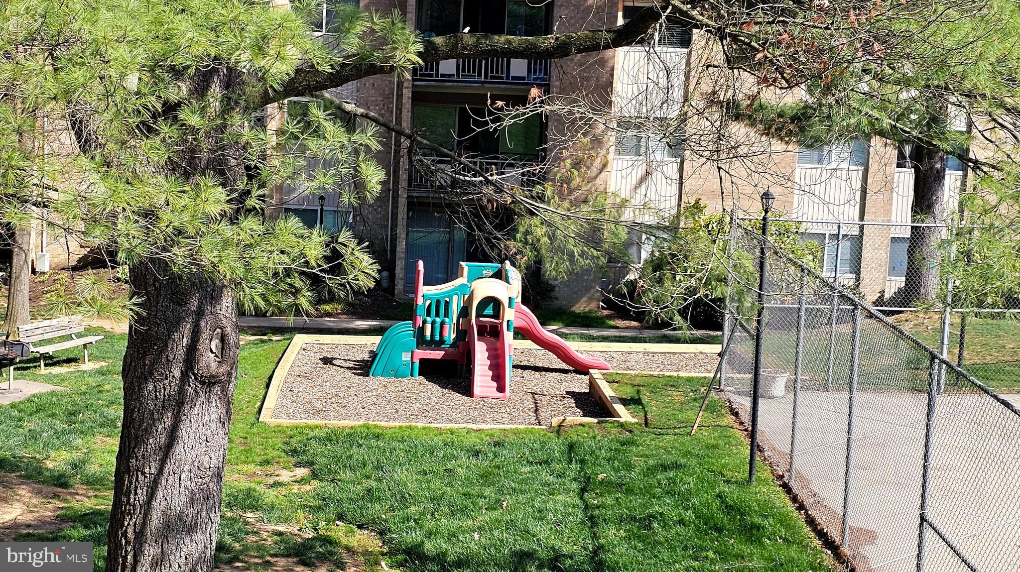 BETHESDA PARK - Residential