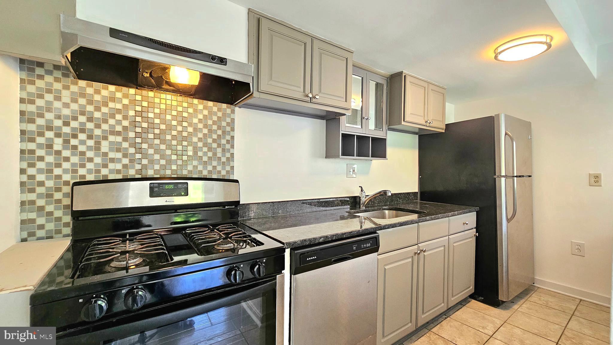 BETHESDA PARK - Residential