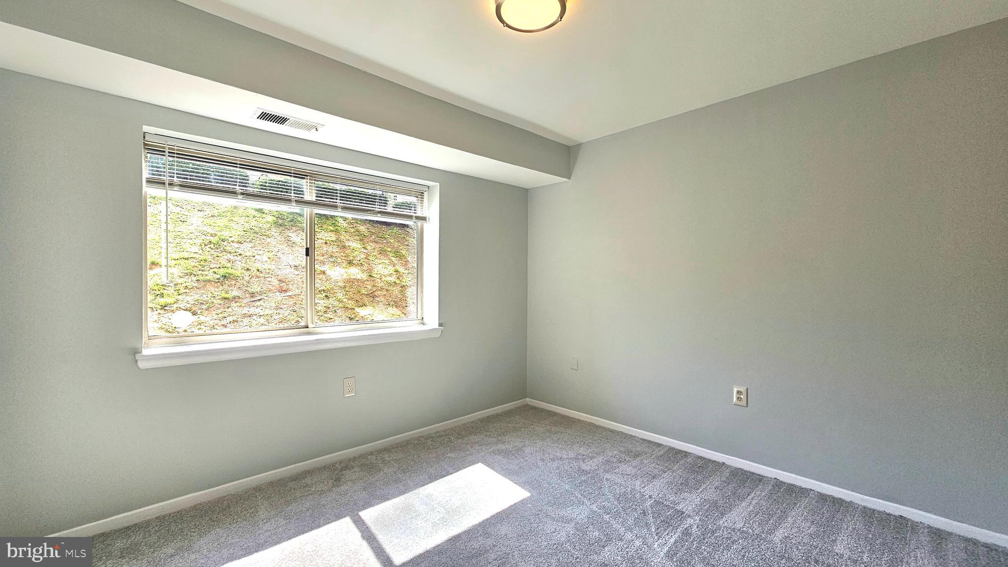 BETHESDA PARK - Residential