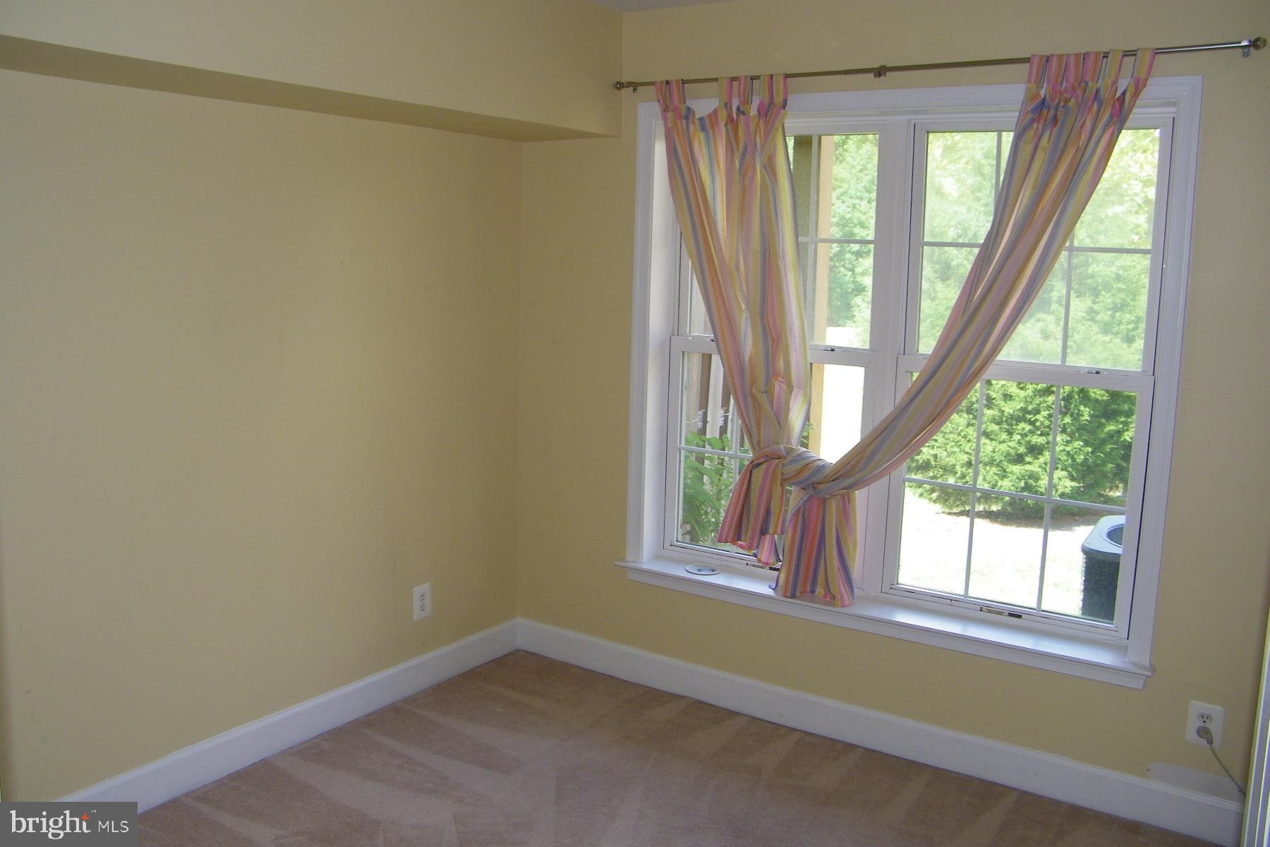 COPPERMINE CROSSING - Residential Lease