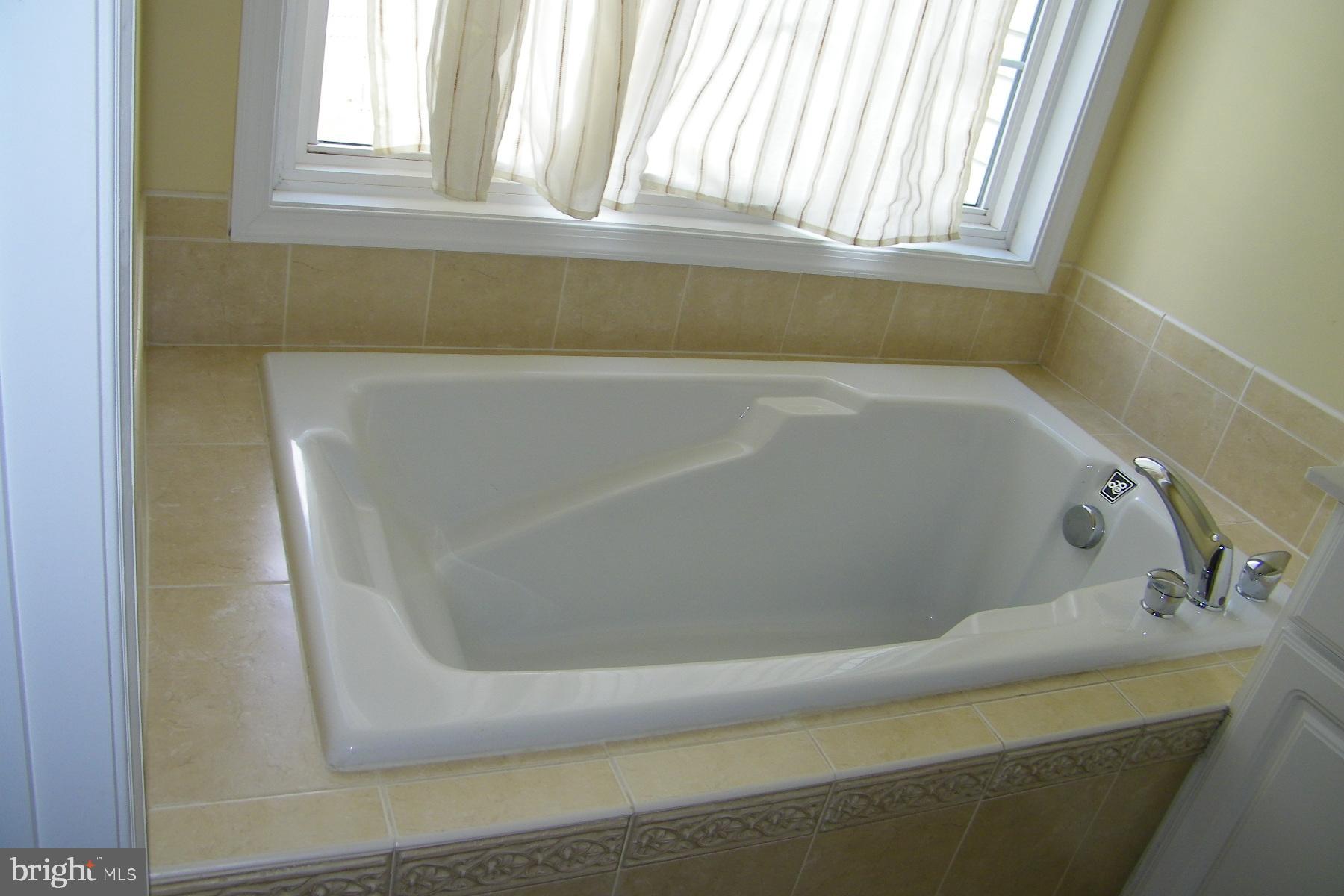 COPPERMINE CROSSING - Residential Lease