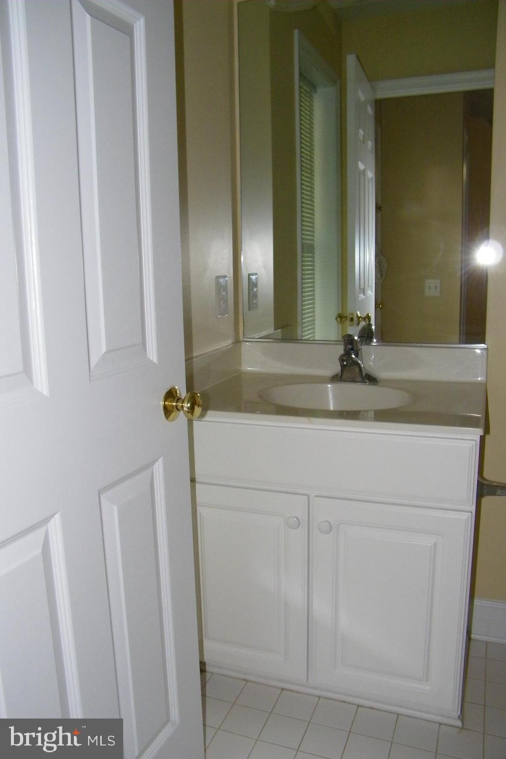 COPPERMINE CROSSING - Residential Lease