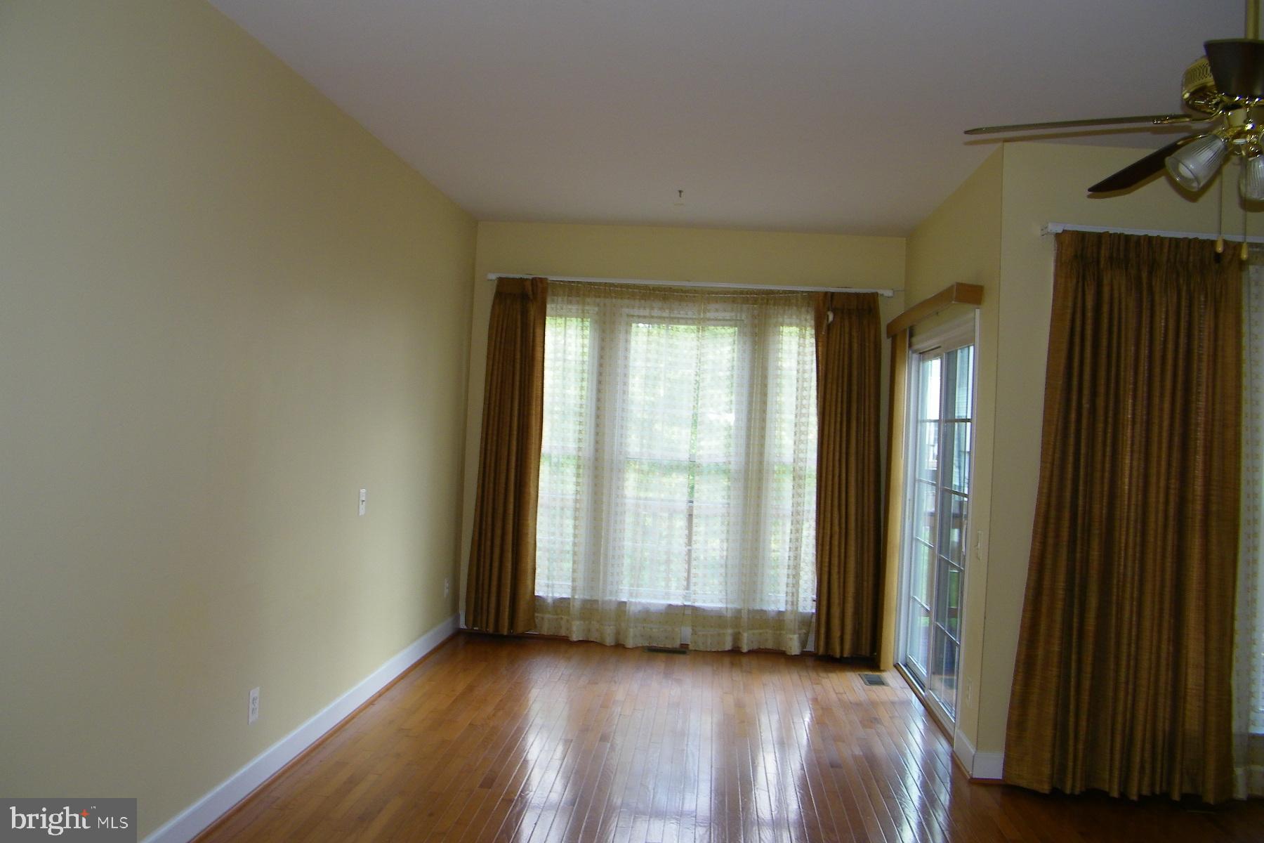 COPPERMINE CROSSING - Residential Lease