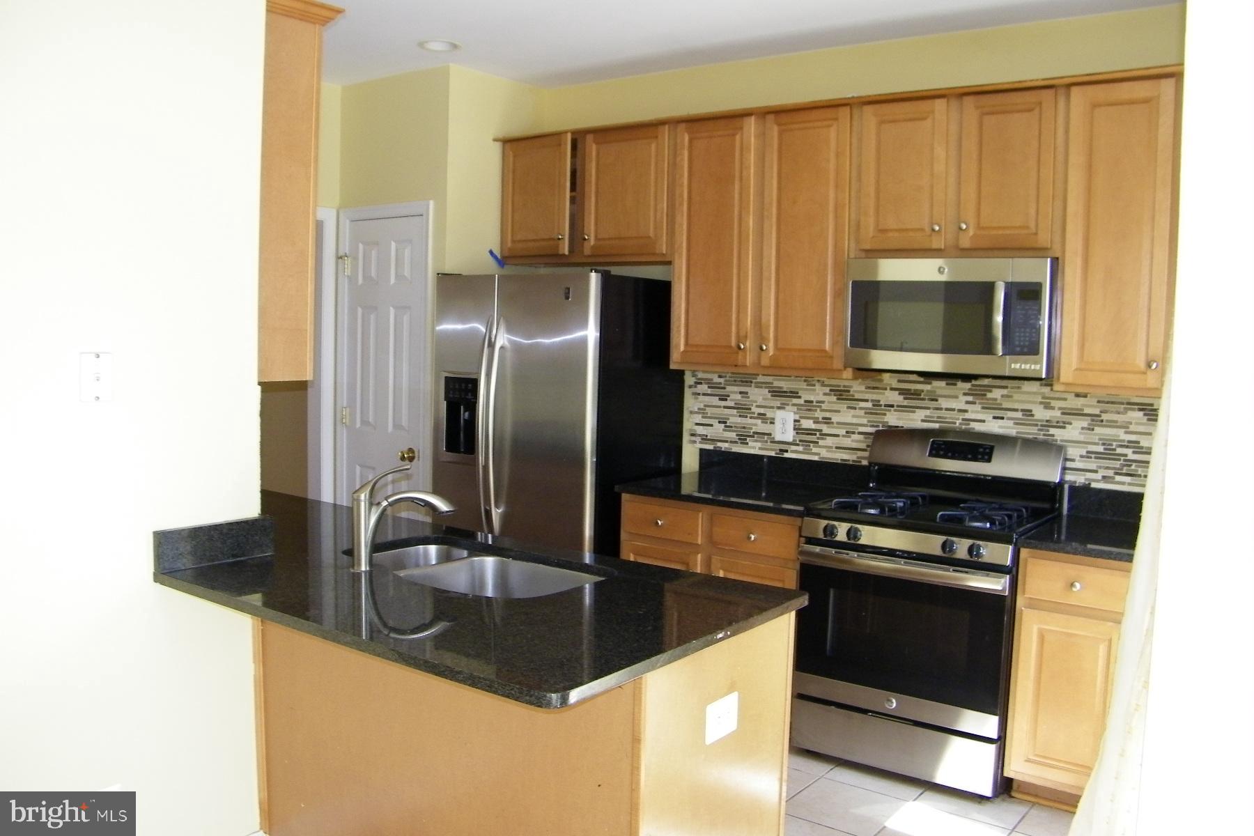 COPPERMINE CROSSING - Residential Lease