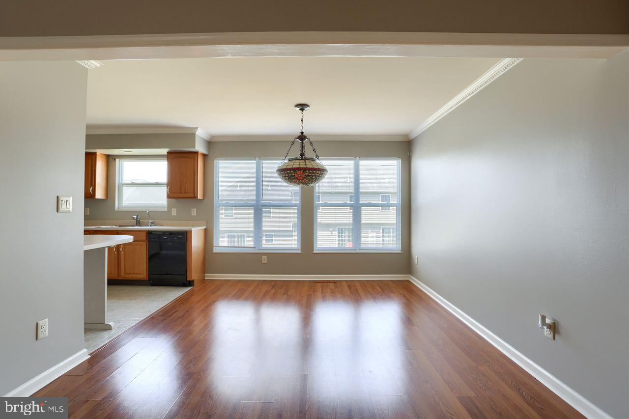 CHAMBERS KNOLL - Residential