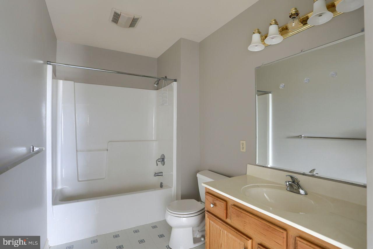 CHAMBERS KNOLL - Residential