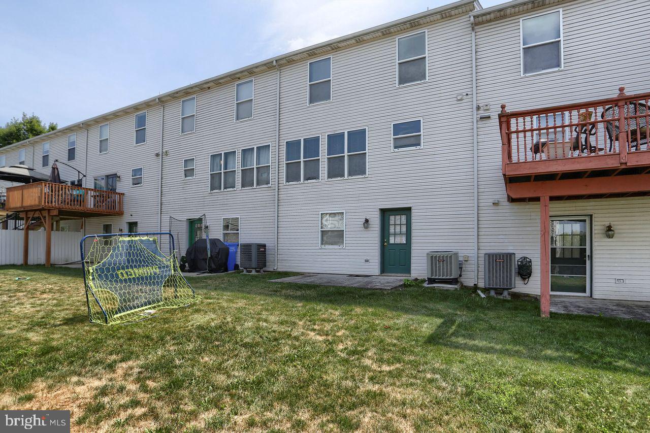 CHAMBERS KNOLL - Residential