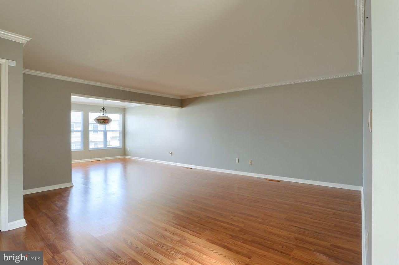 CHAMBERS KNOLL - Residential