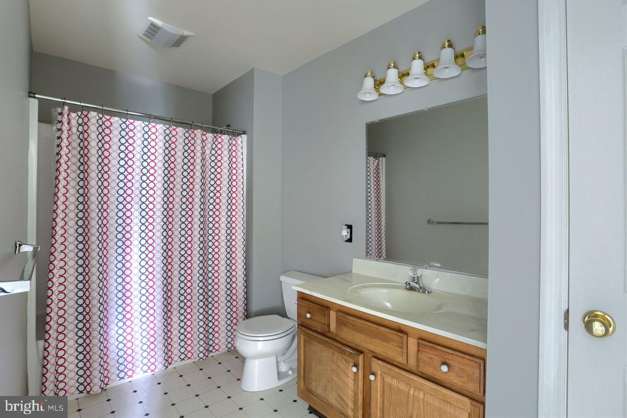 CHAMBERS KNOLL - Residential