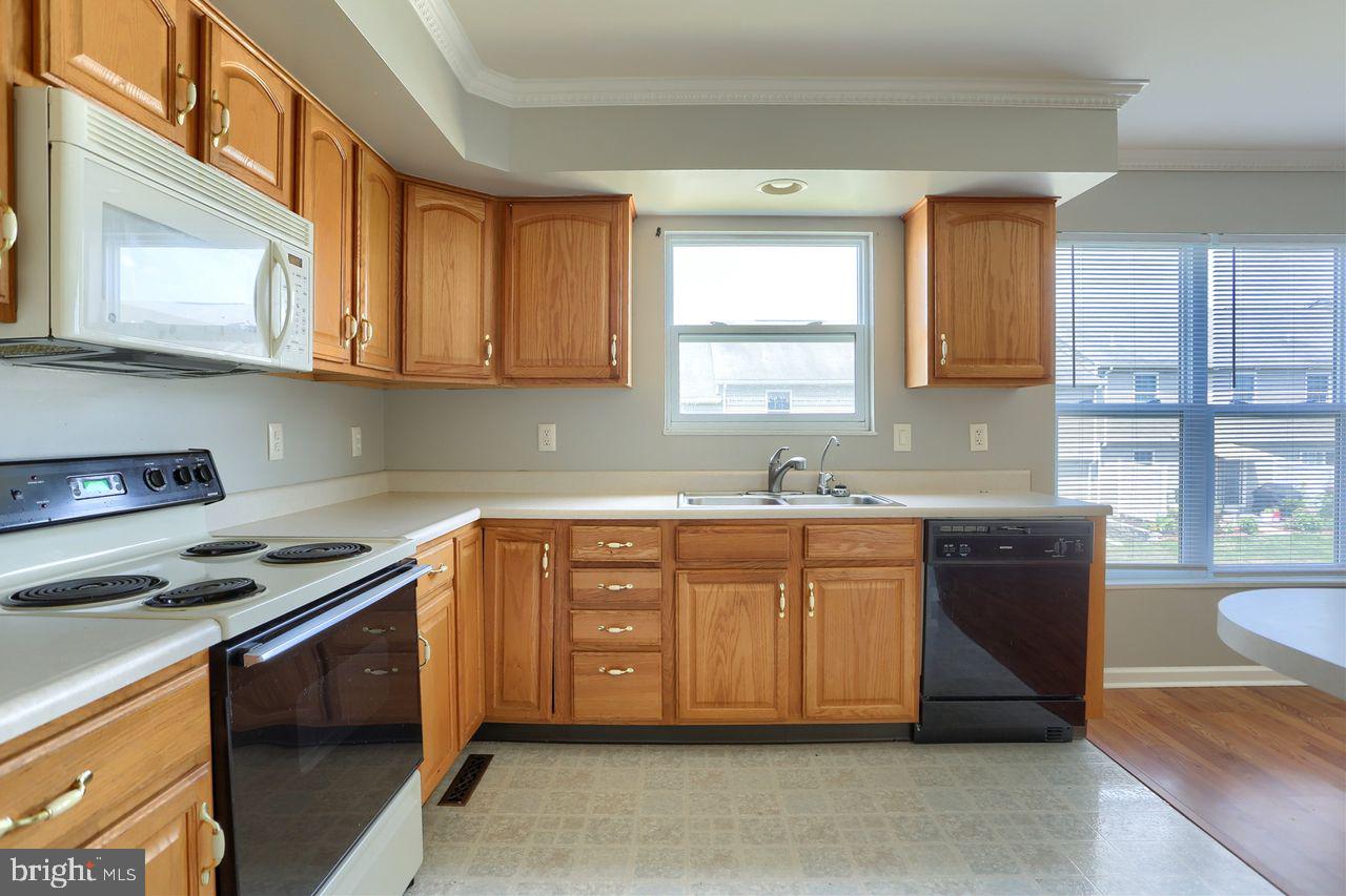 CHAMBERS KNOLL - Residential