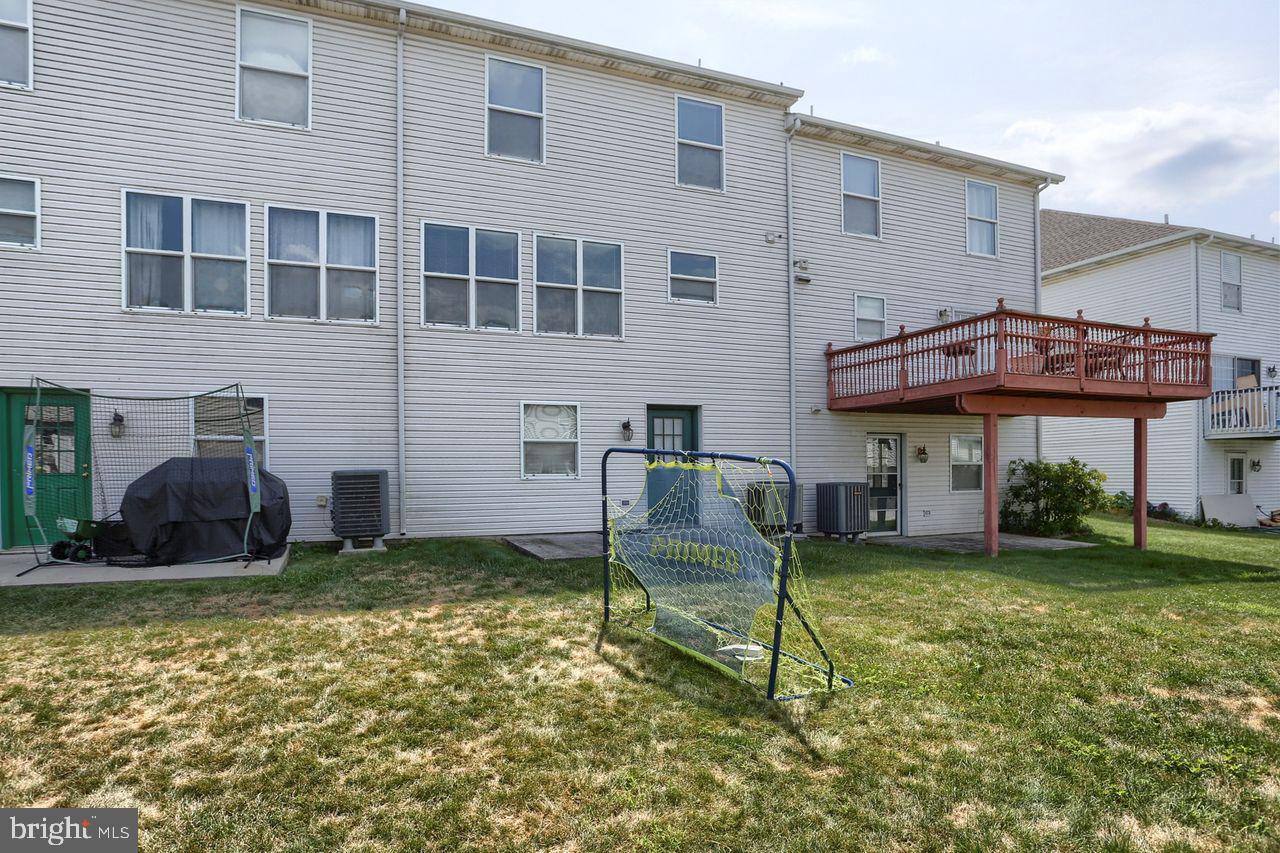 CHAMBERS KNOLL - Residential