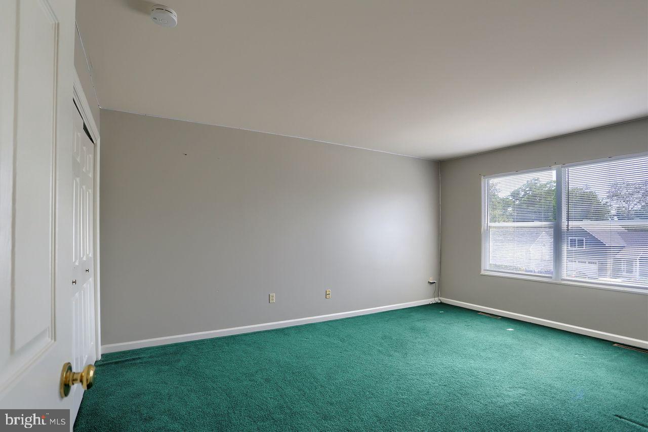 CHAMBERS KNOLL - Residential