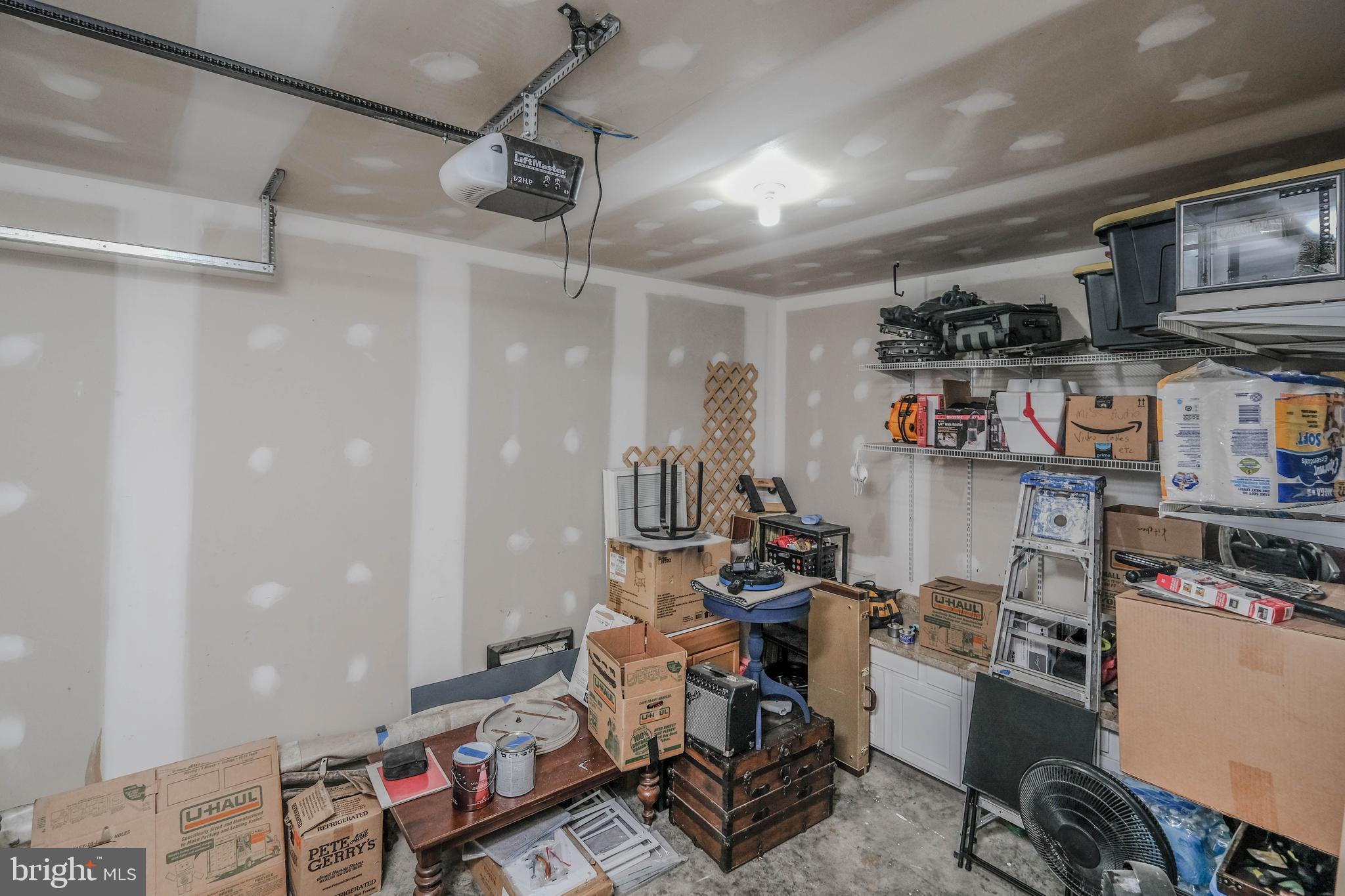 THE TOWNES AT OAKHURST - Residential Lease