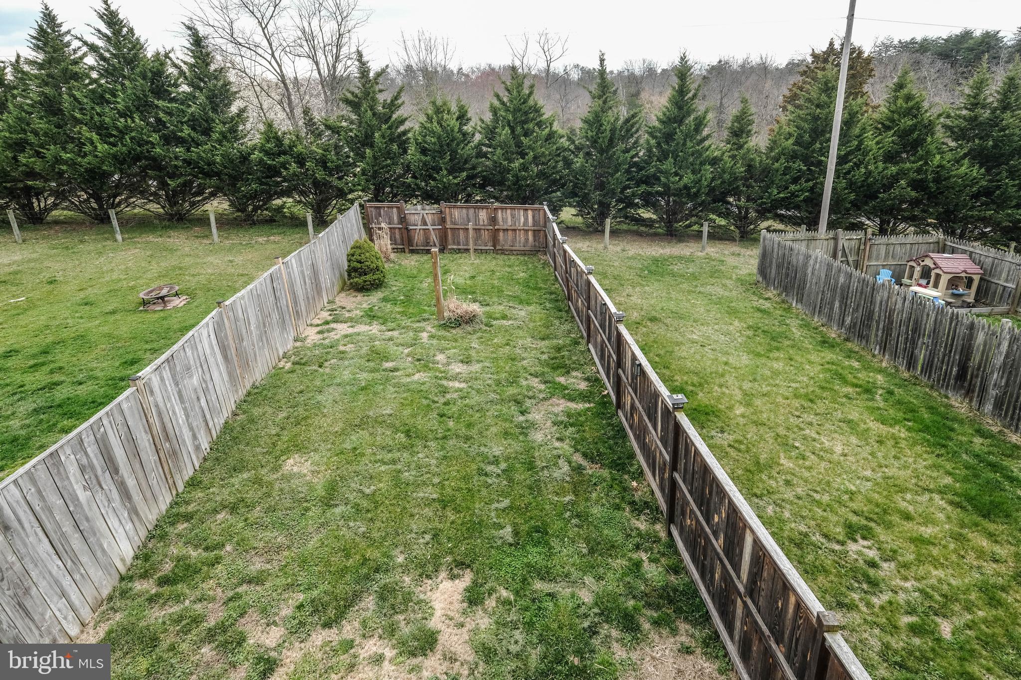 THE TOWNES AT OAKHURST - Residential Lease